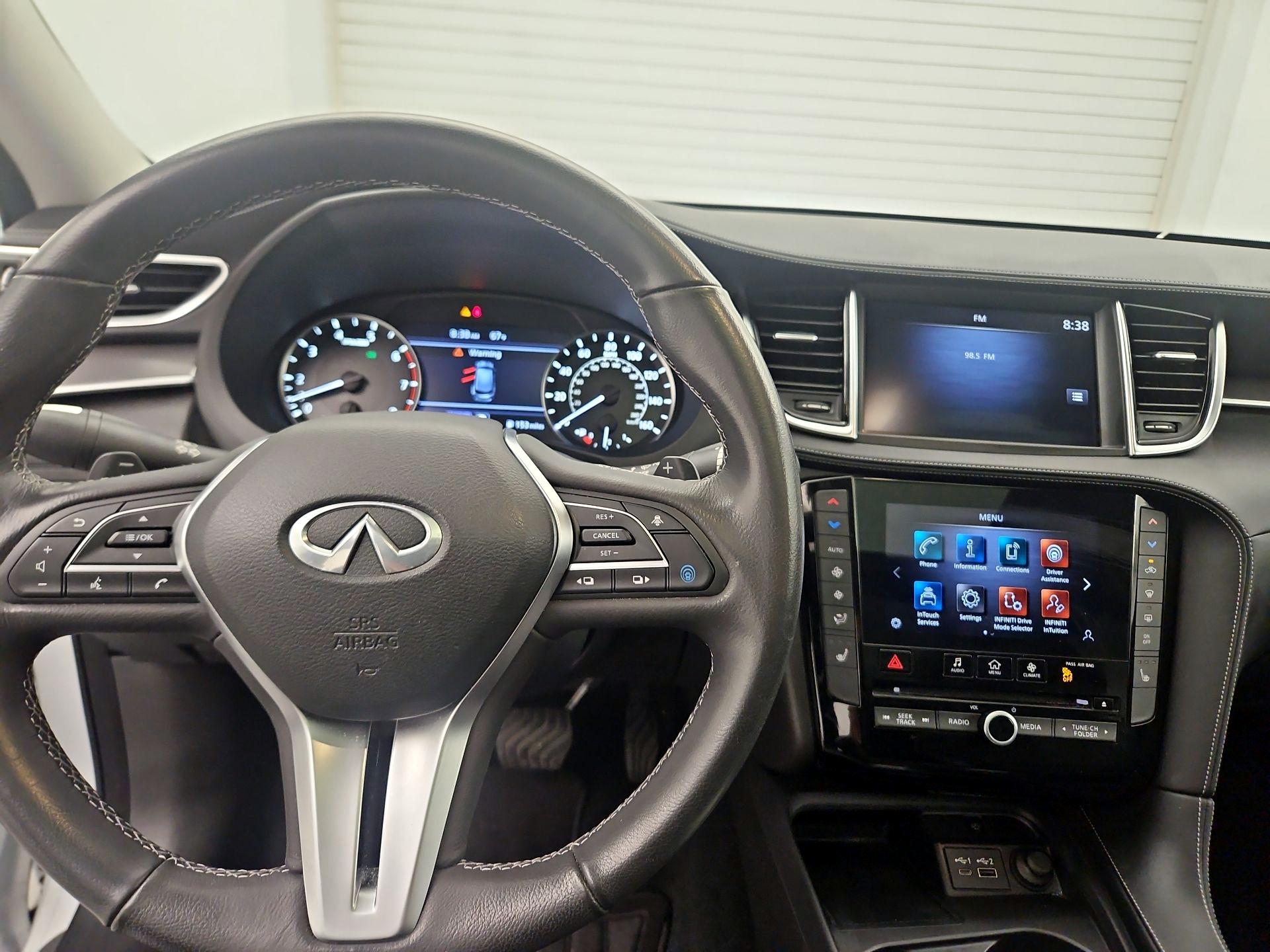 Thumbnail: 2023 INFINITI QX50 - 10