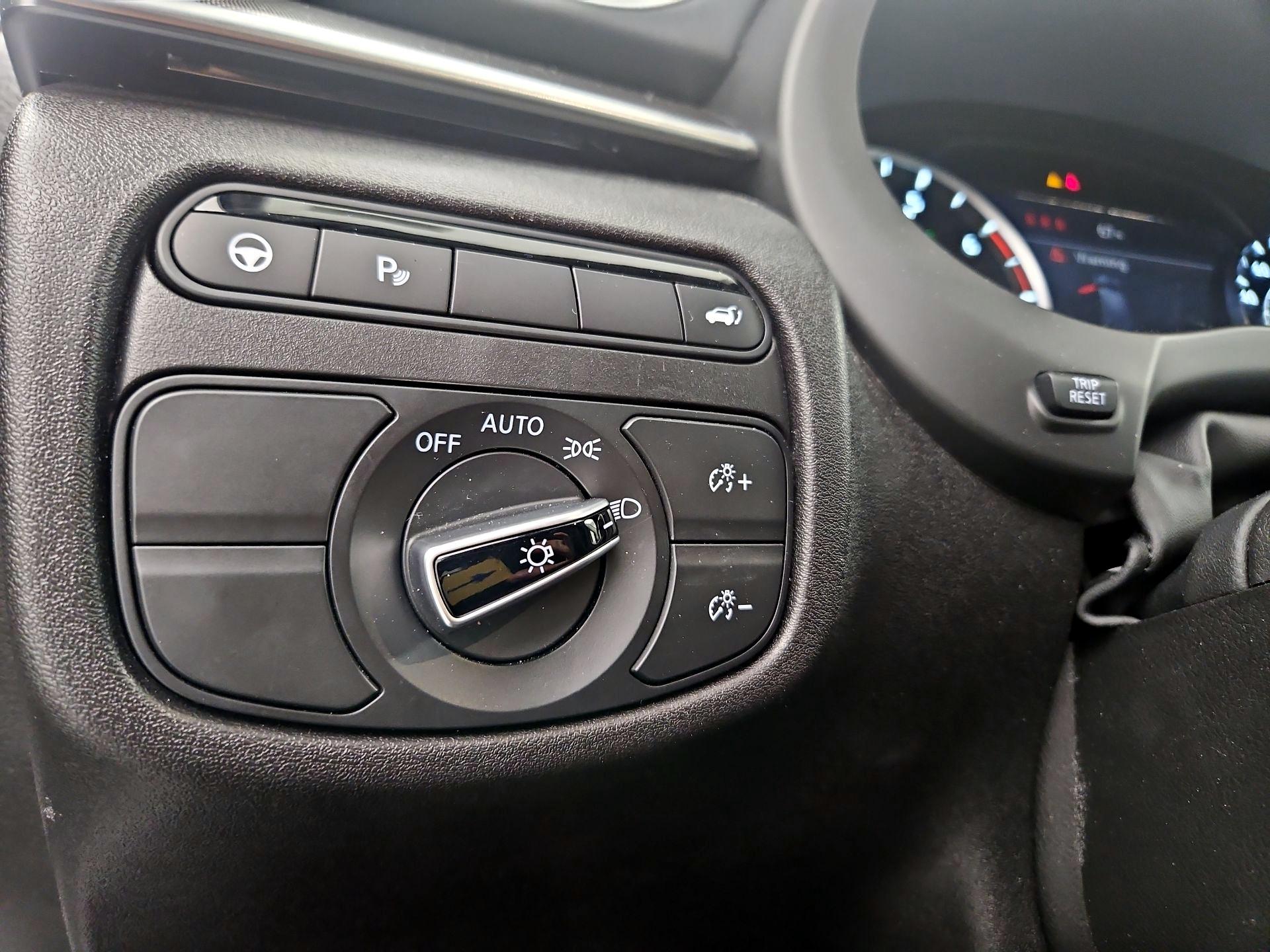 Thumbnail: 2023 INFINITI QX50 - 13