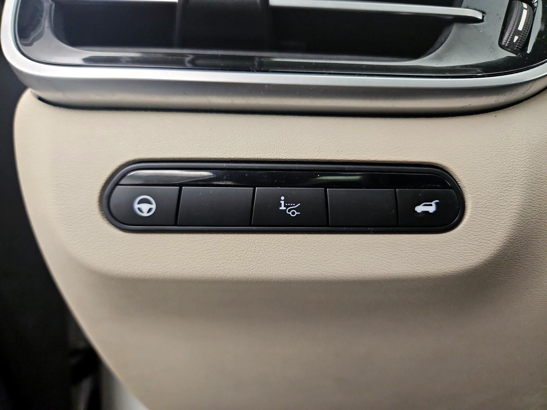 Thumbnail: 2023 INFINITI QX60 - 13