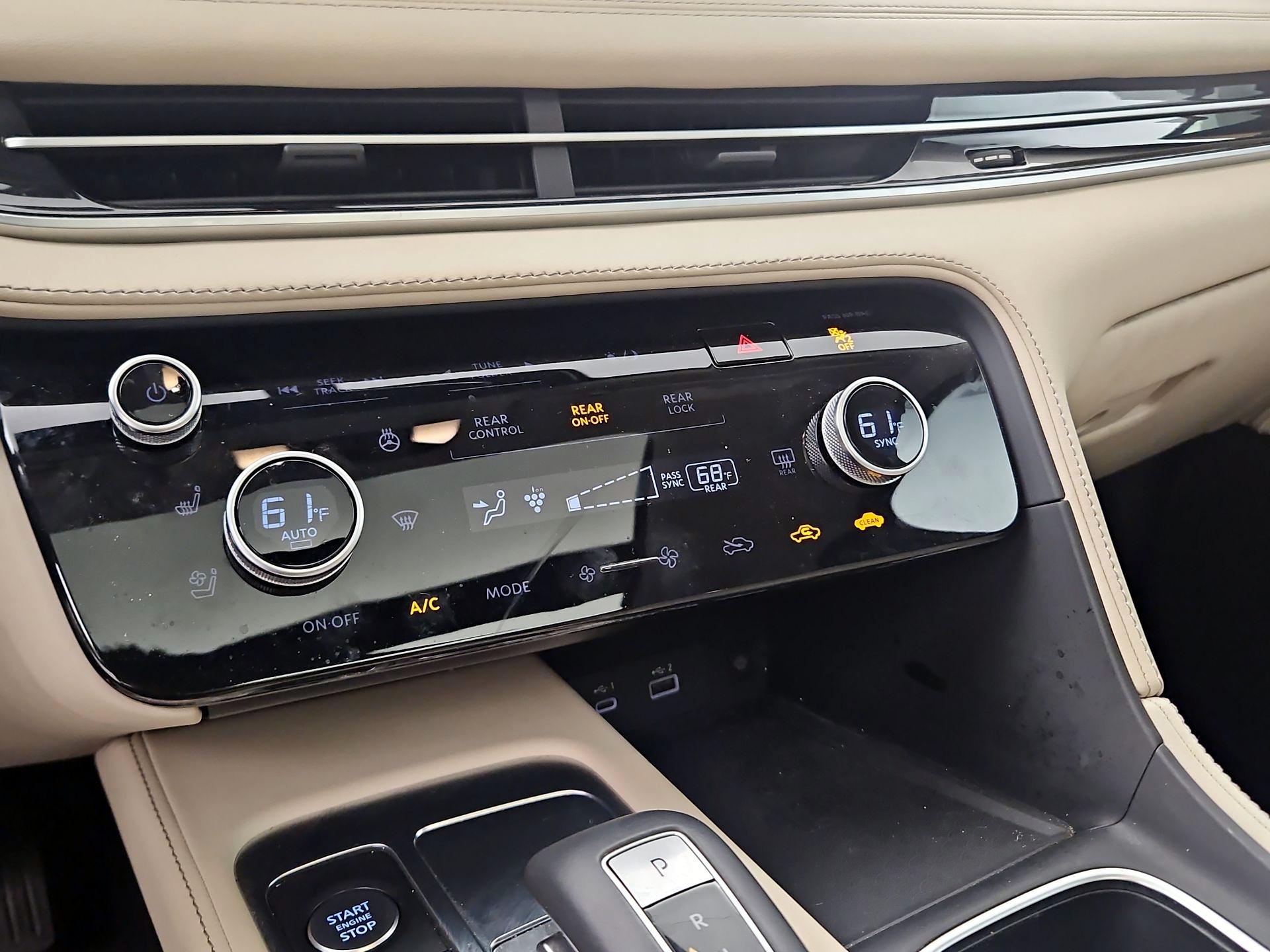 Thumbnail: 2023 INFINITI QX60 - 17