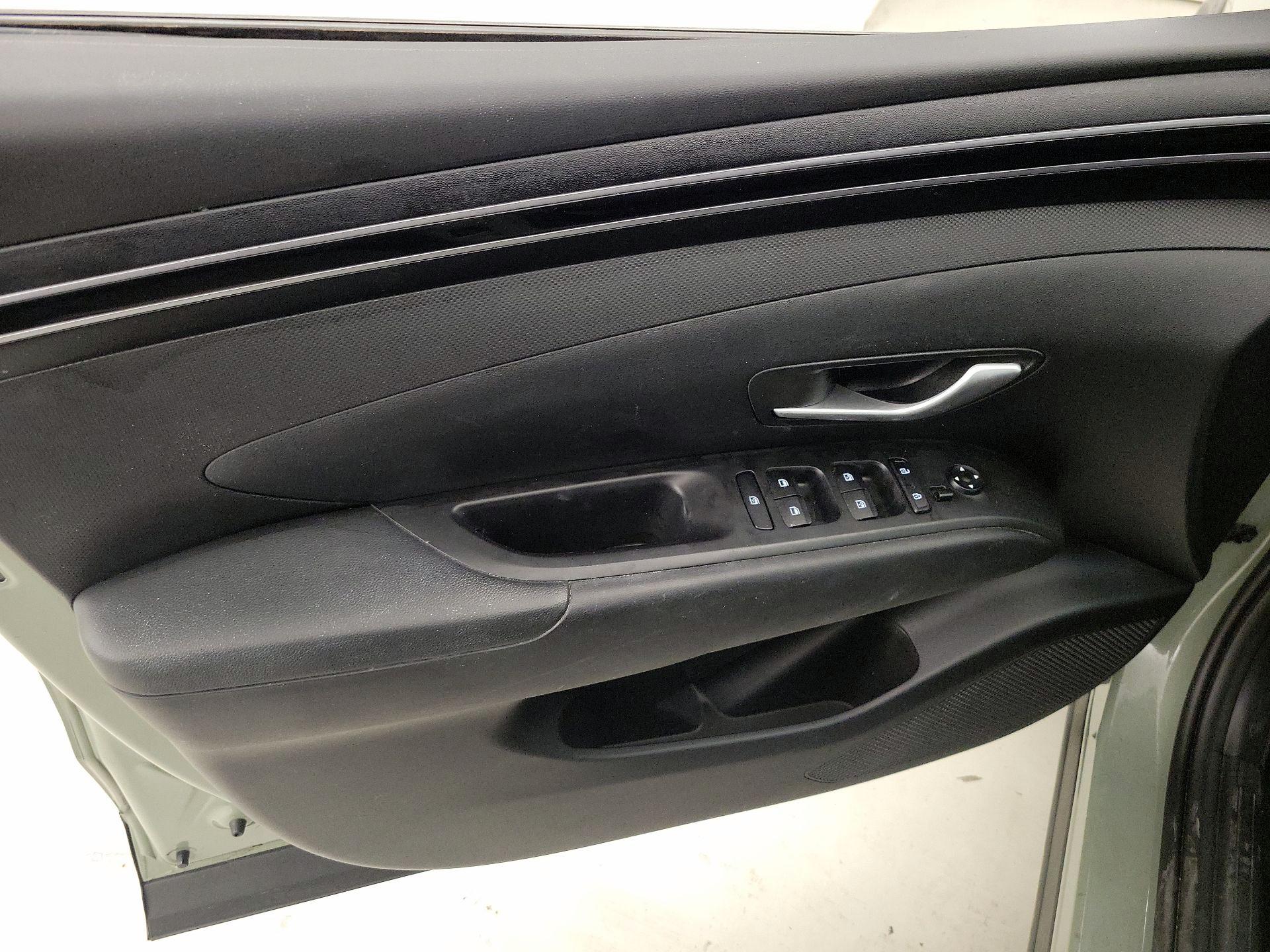 Thumbnail: 2023 Hyundai Santa Cruz - 12