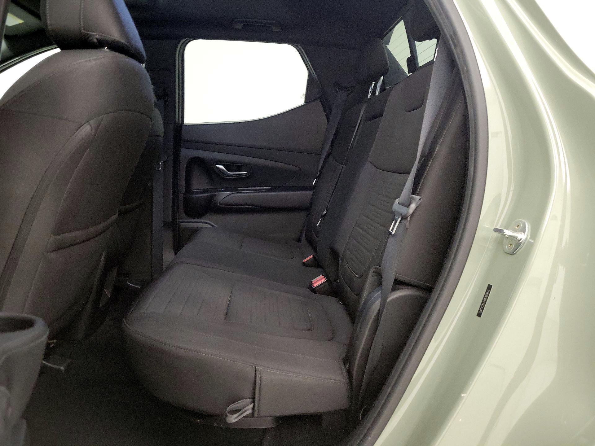 Thumbnail: 2023 Hyundai Santa Cruz - 20