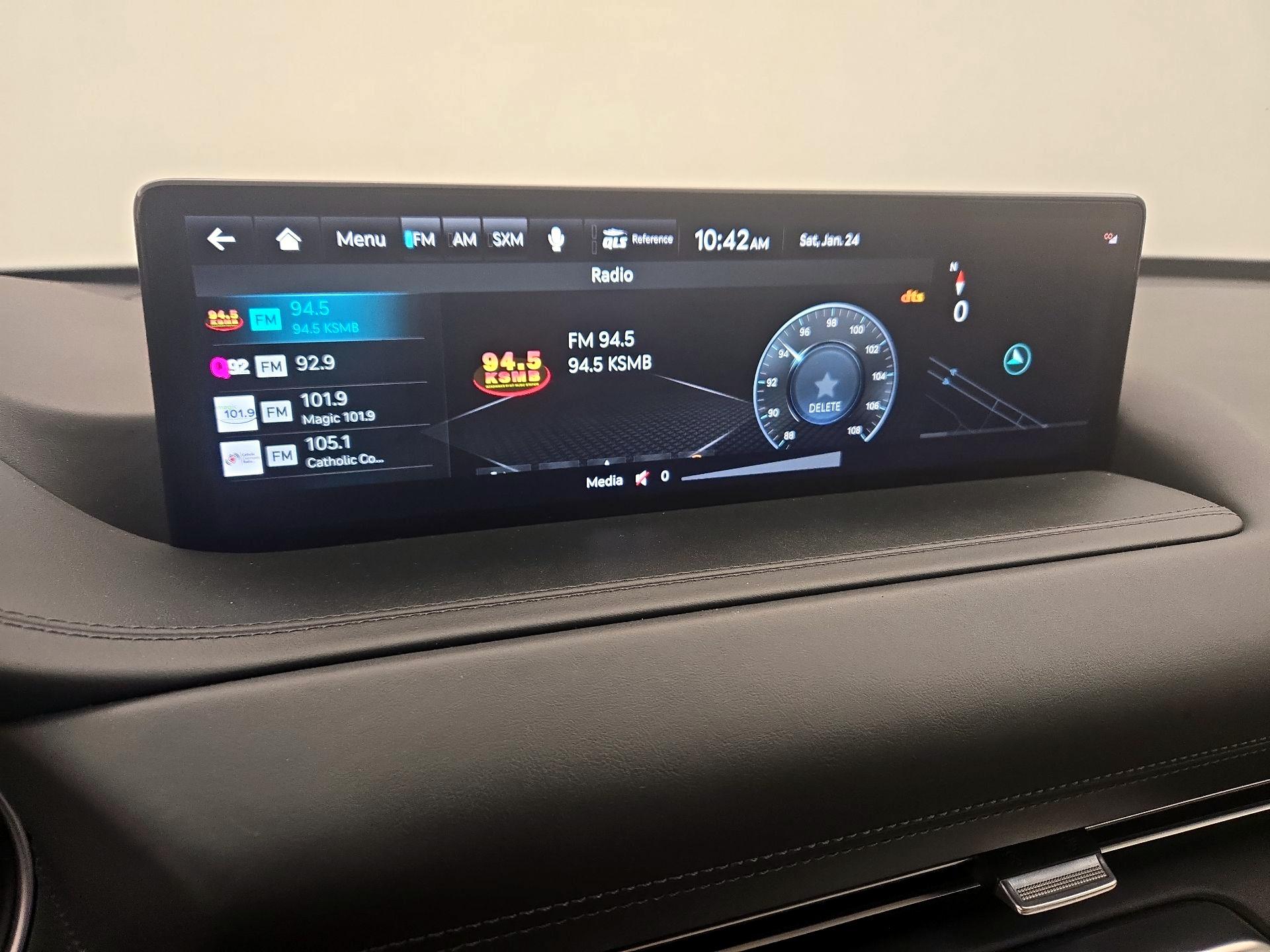 Thumbnail: 2023 Genesis GV80 - 16