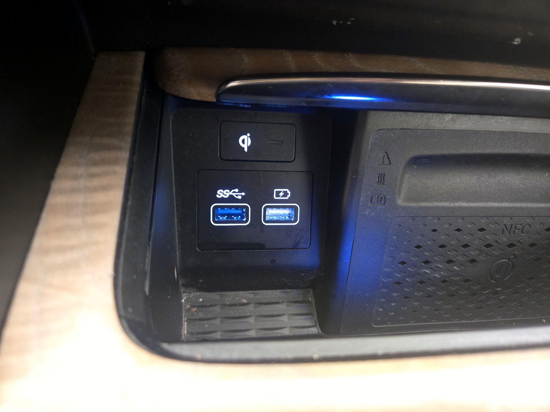 Thumbnail: 2023 Genesis GV80 - 19