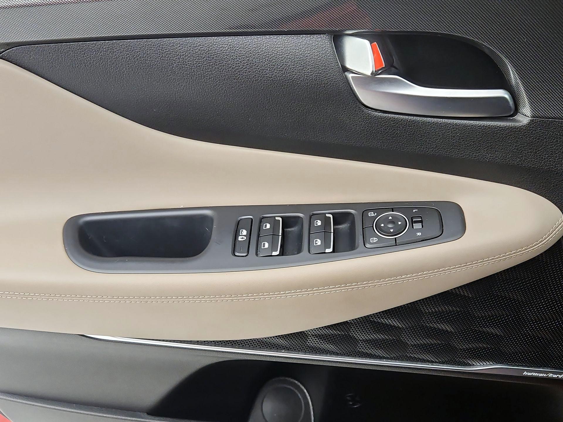 Thumbnail: 2022 Hyundai Santa Fe - 12