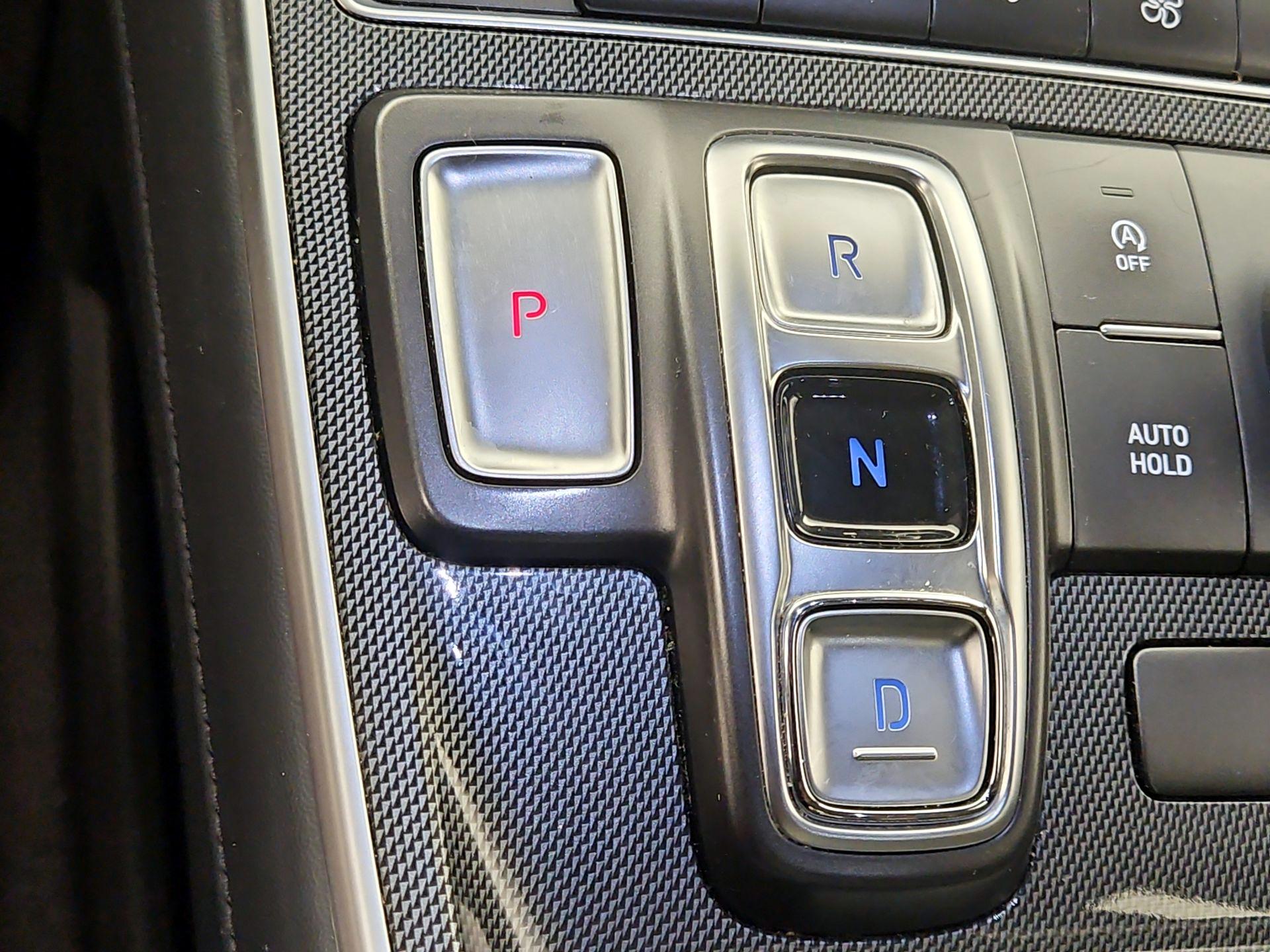 Thumbnail: 2022 Hyundai Santa Fe - 18