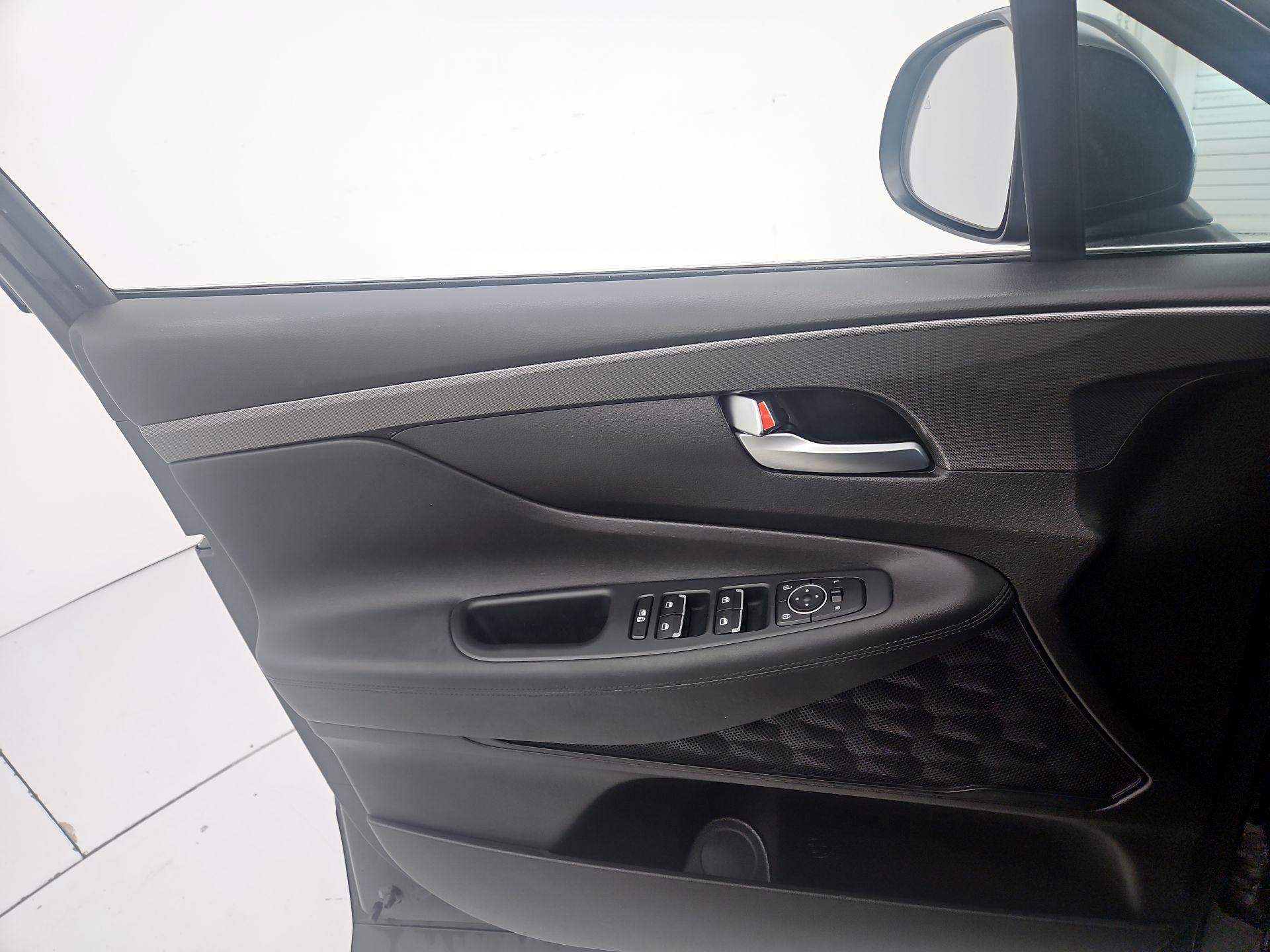 Thumbnail: 2023 Hyundai Santa Fe - 12