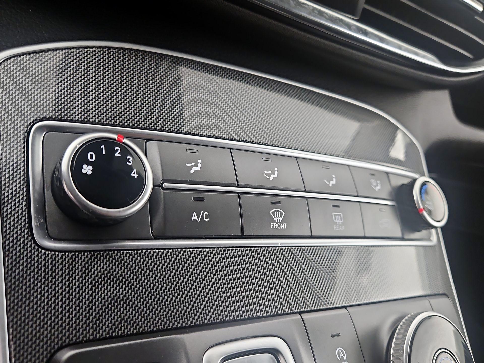 Thumbnail: 2023 Hyundai Santa Fe - 16