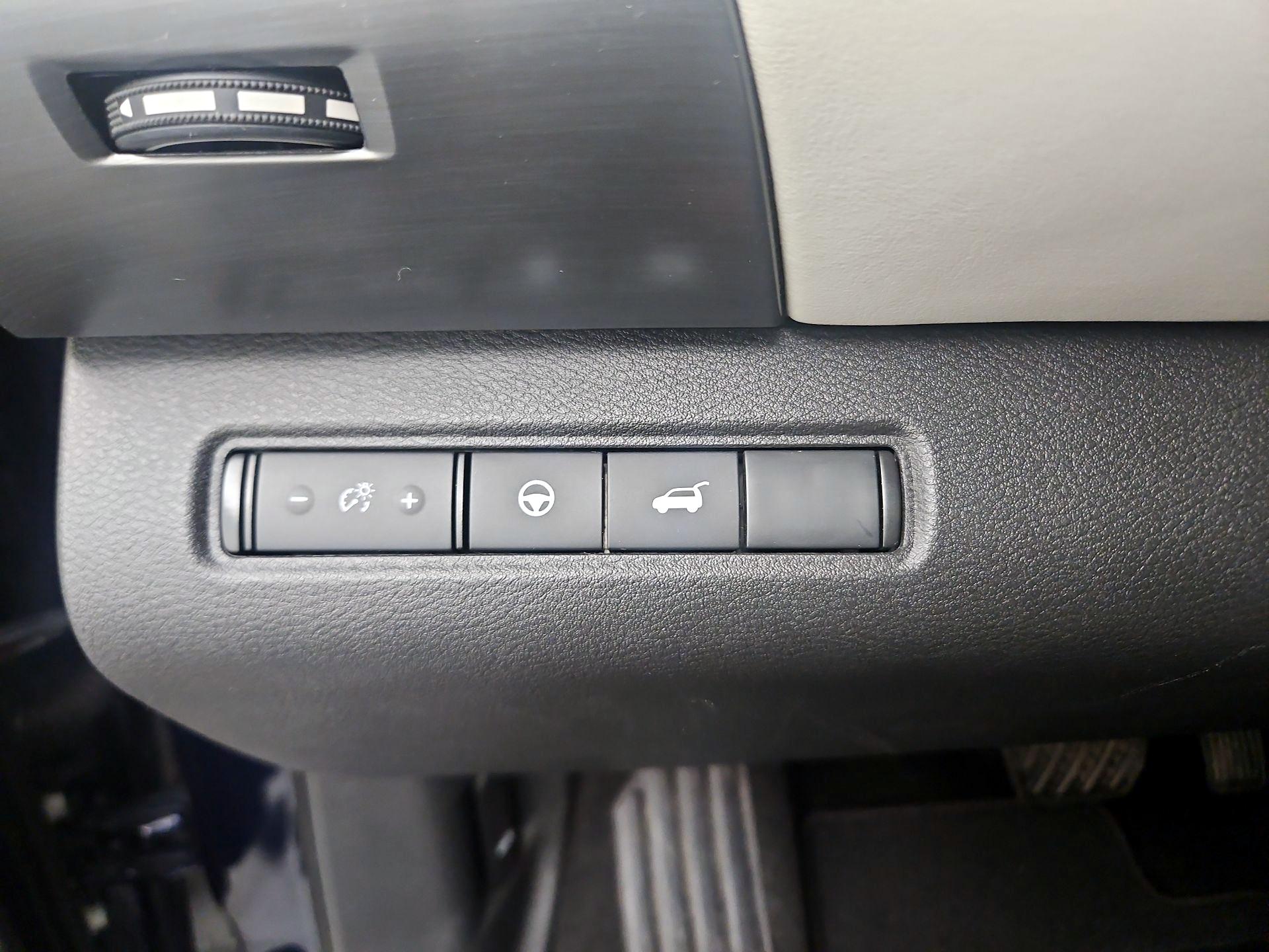 Thumbnail: 2023 INFINITI QX50 - 13