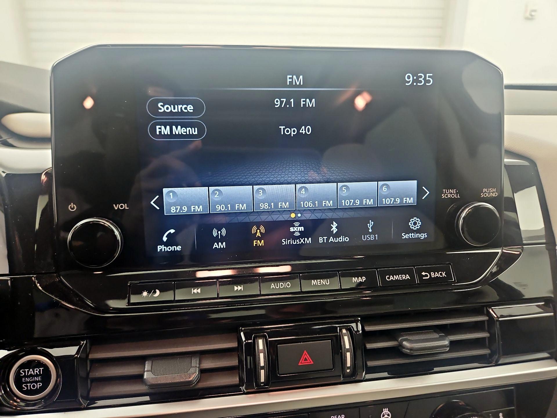 Thumbnail: 2023 INFINITI QX50 - 15