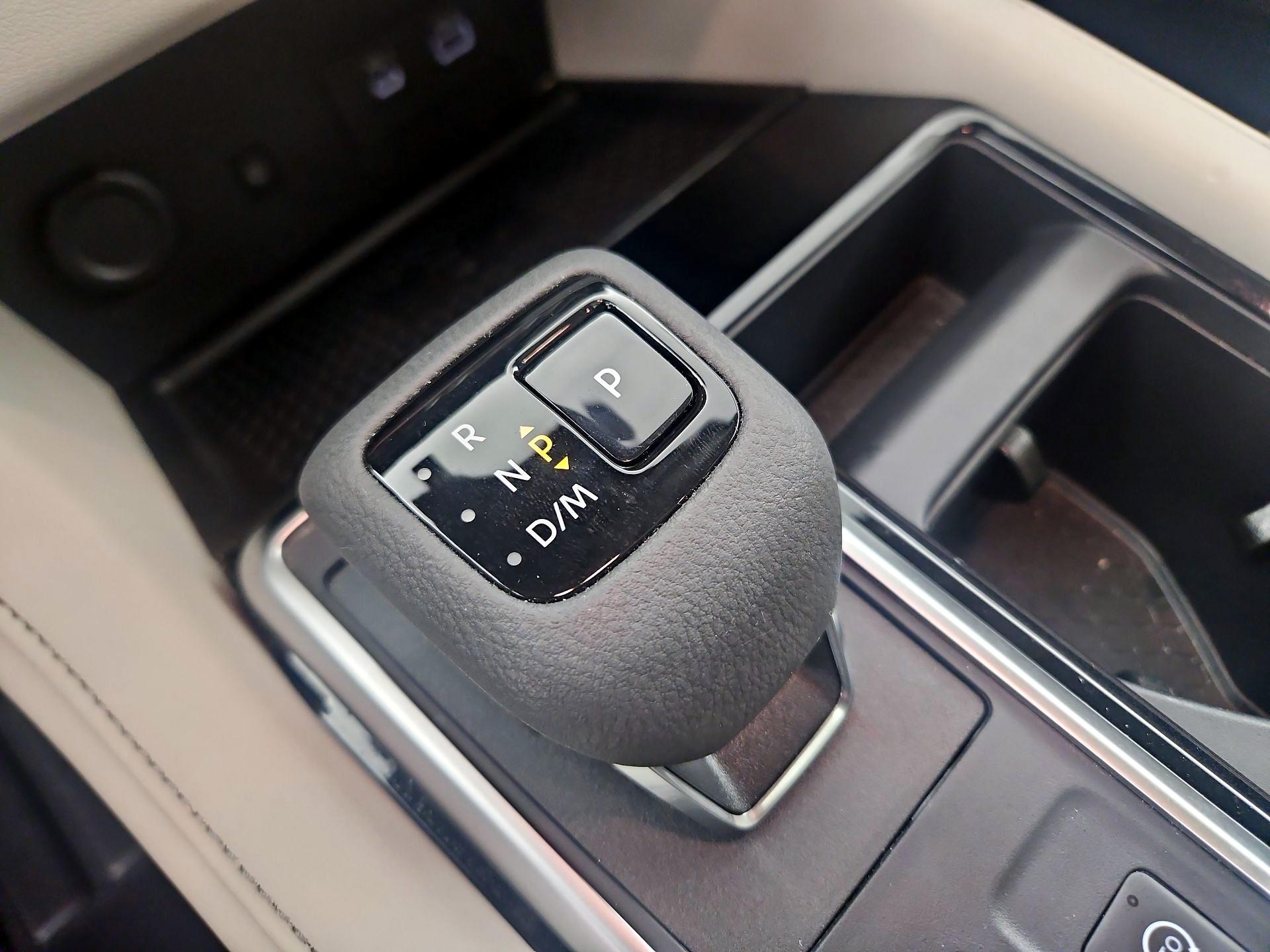 Thumbnail: 2023 INFINITI QX50 - 17