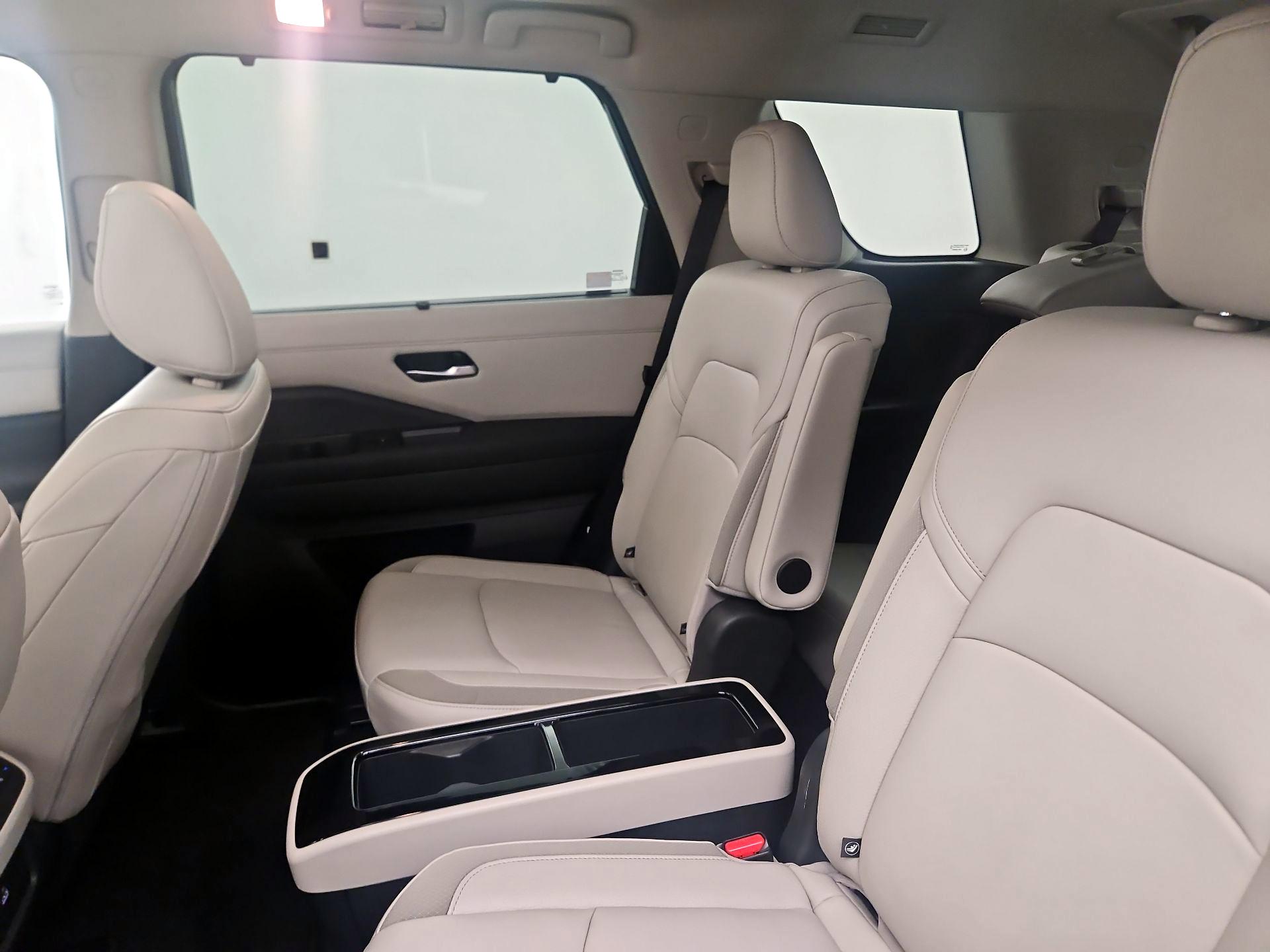 Thumbnail: 2023 INFINITI QX50 - 19