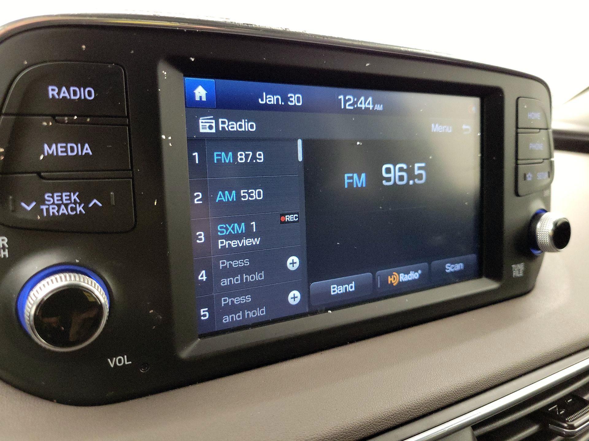 Thumbnail: 2020 Hyundai Santa Fe - 15