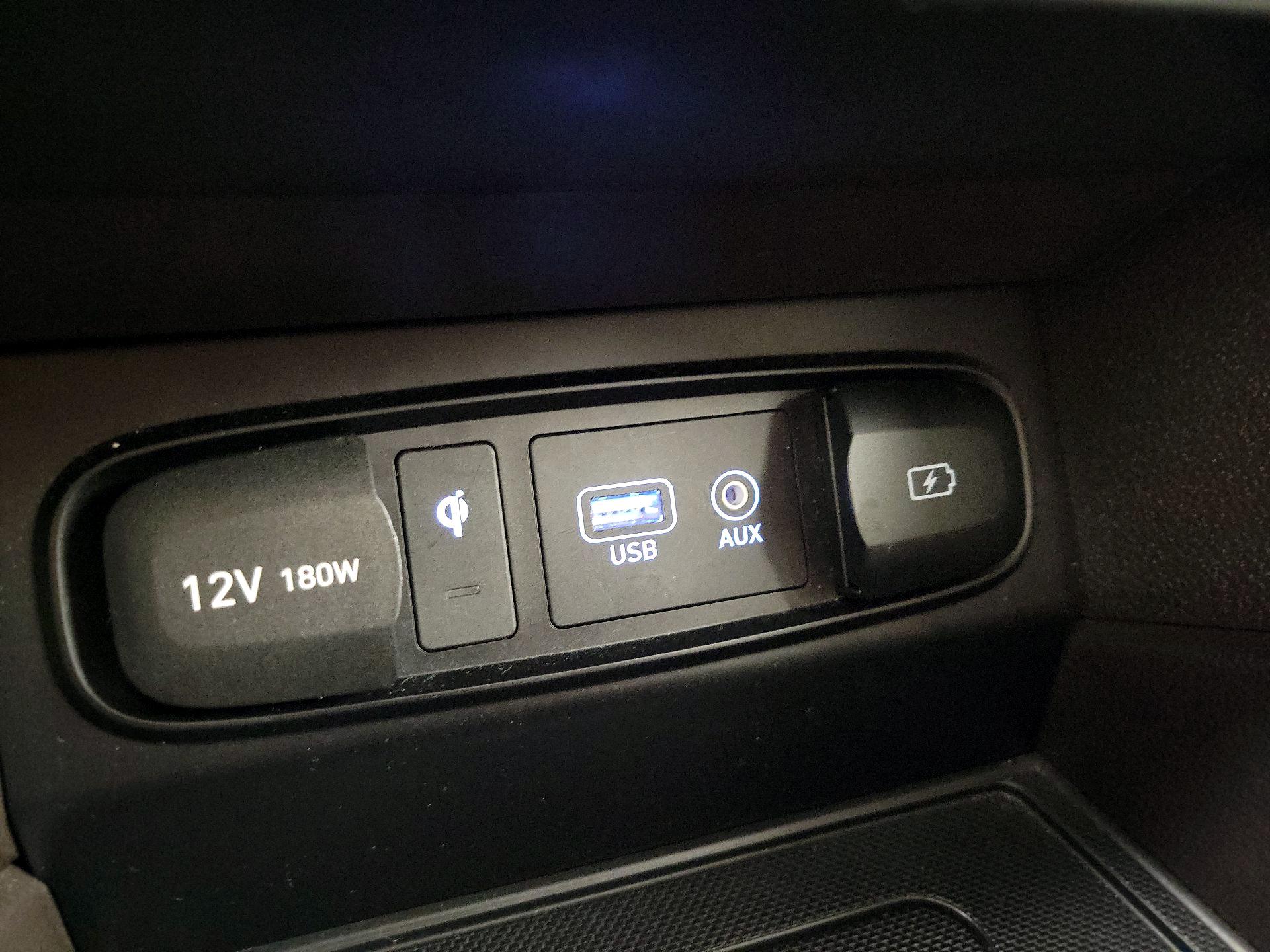 Thumbnail: 2020 Hyundai Santa Fe - 18