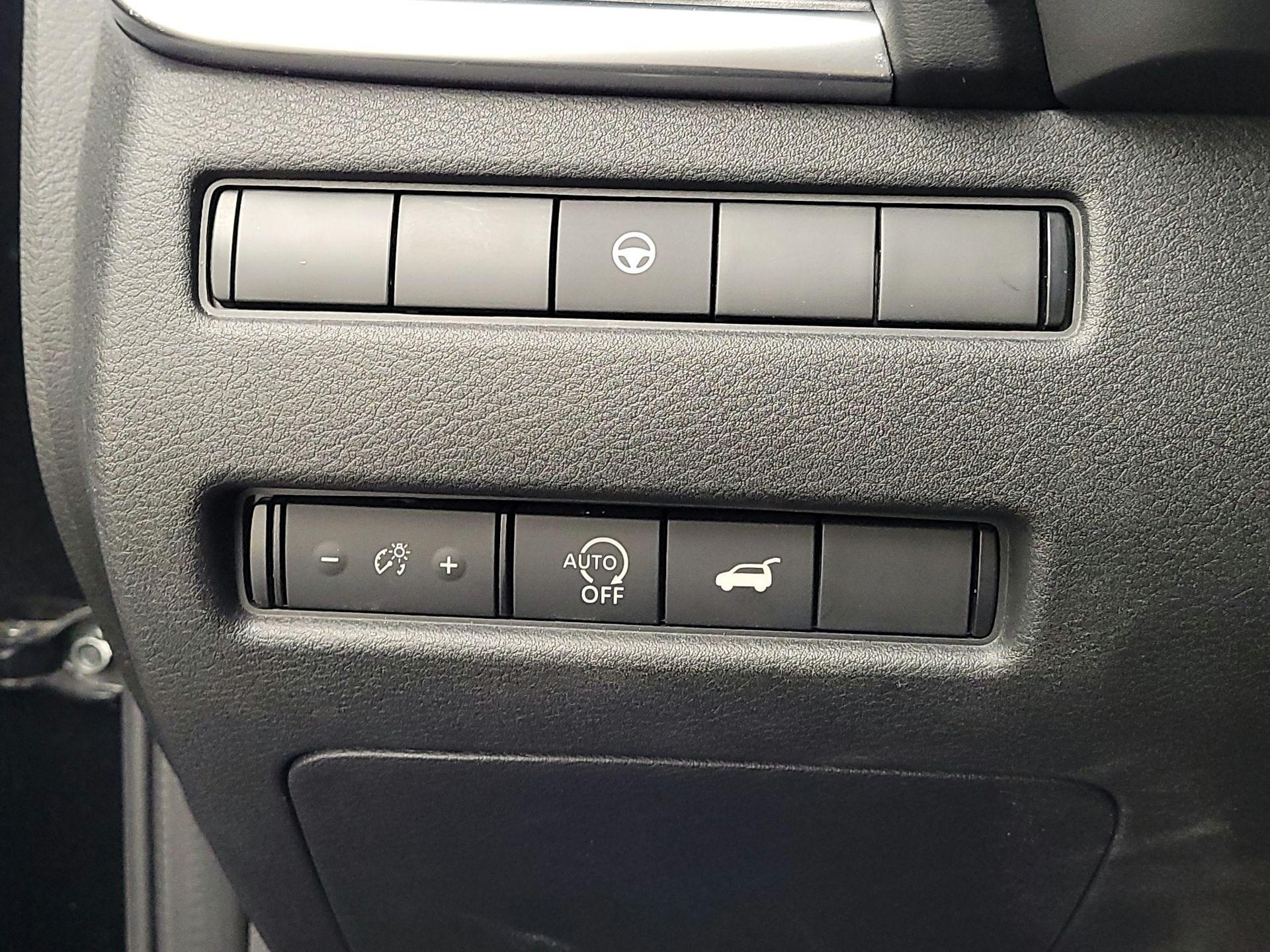 Thumbnail: 2023 Nissan Rogue - 13