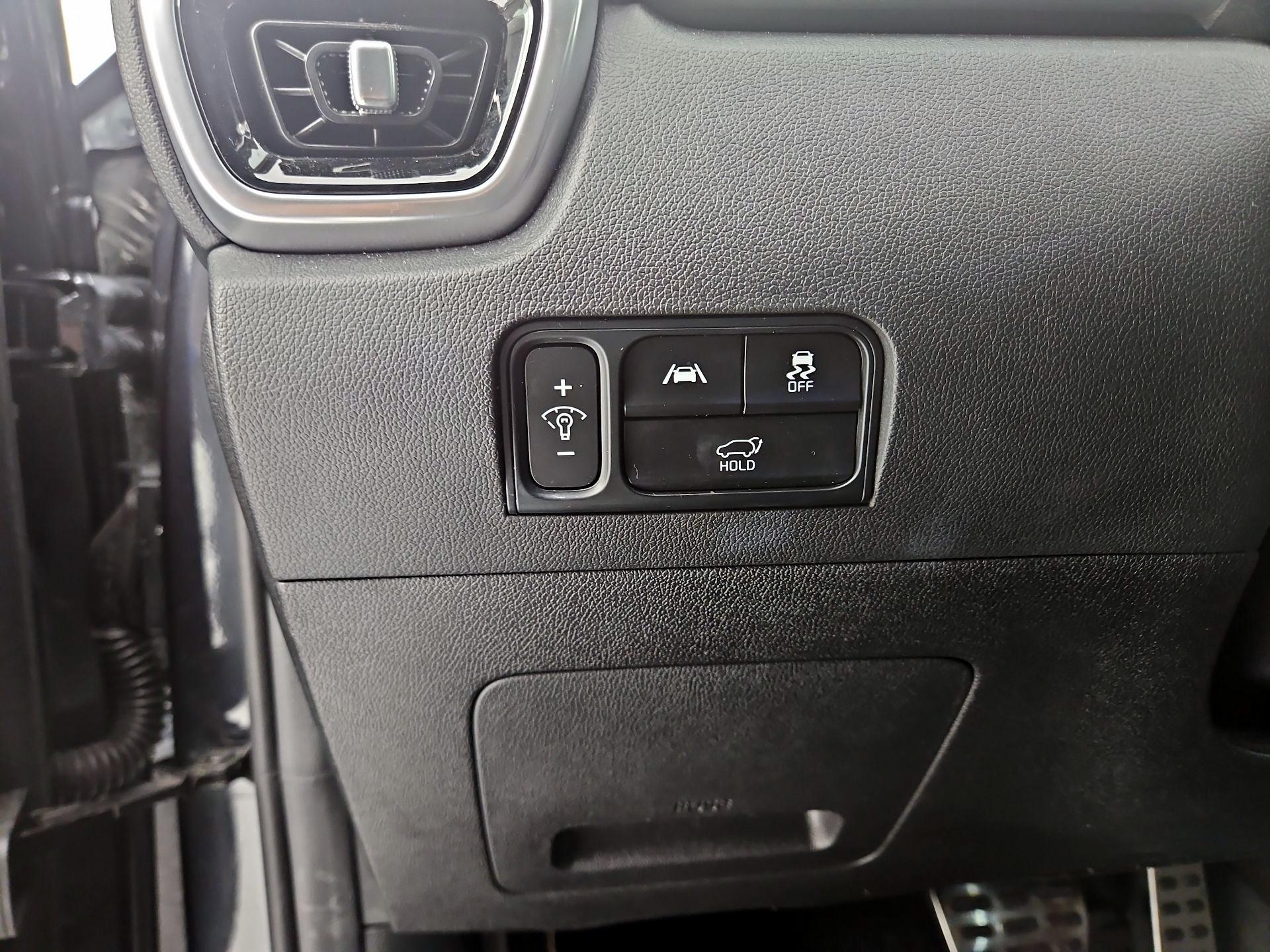 Thumbnail: 2022 Kia Sorento - 13