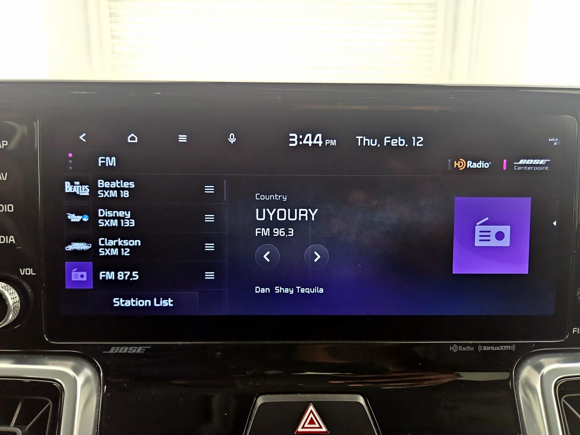 Thumbnail: 2022 Kia Sorento - 16