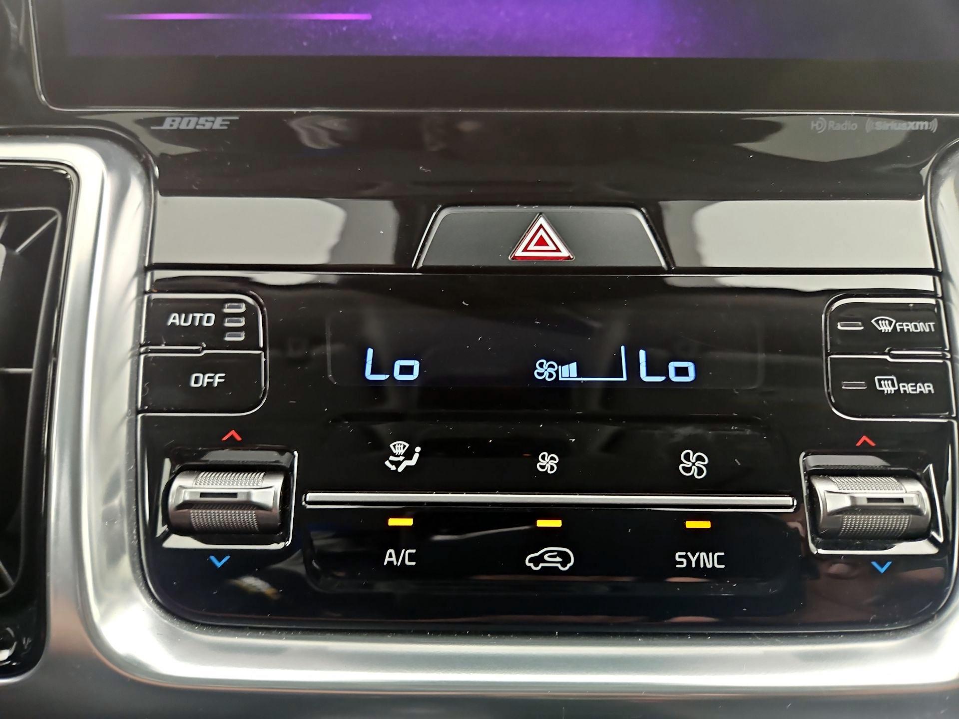 Thumbnail: 2022 Kia Sorento - 17