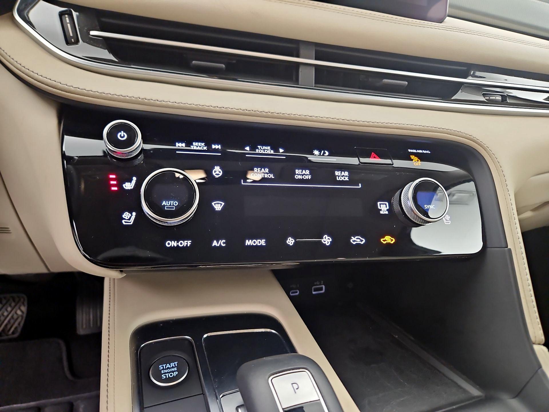 Thumbnail: 2023 INFINITI QX60 - 17