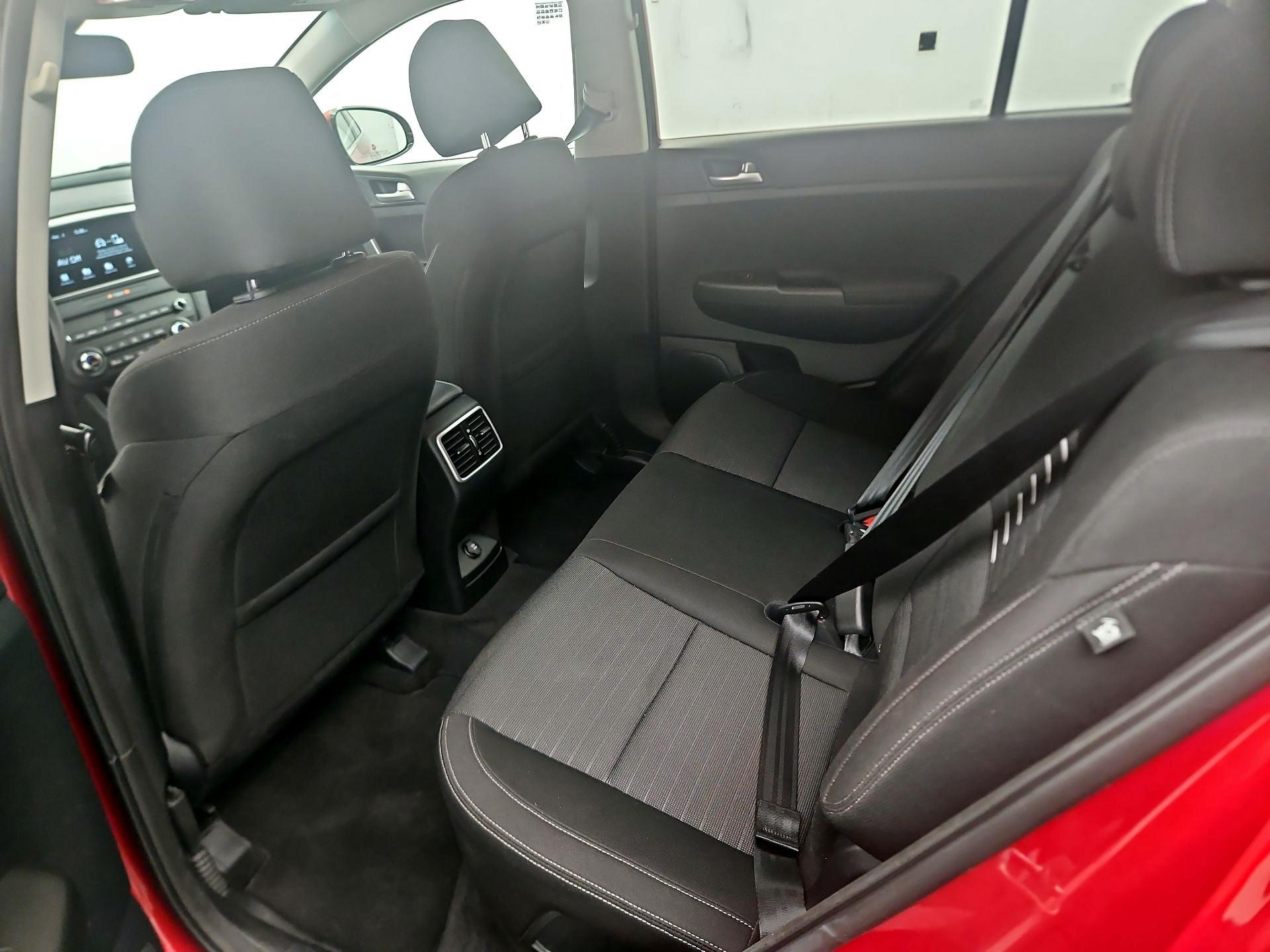 Thumbnail: 2022 Kia Sportage - 16