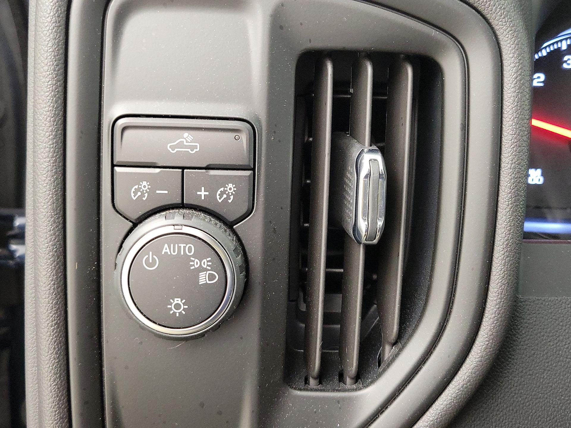 Thumbnail: 2023 Chevrolet Silverado 1500 - 13