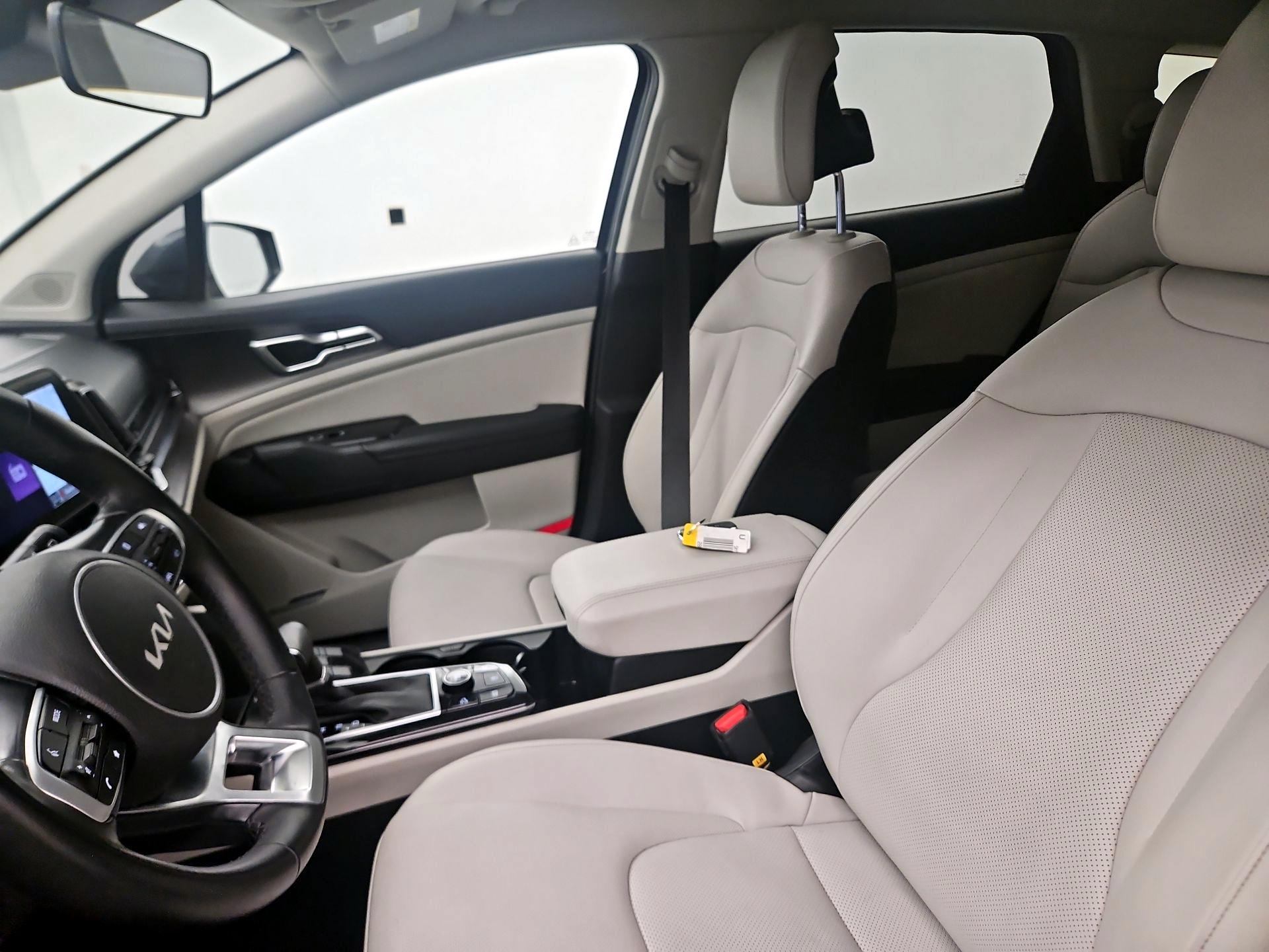 Thumbnail: 2023 Kia Sportage - 11