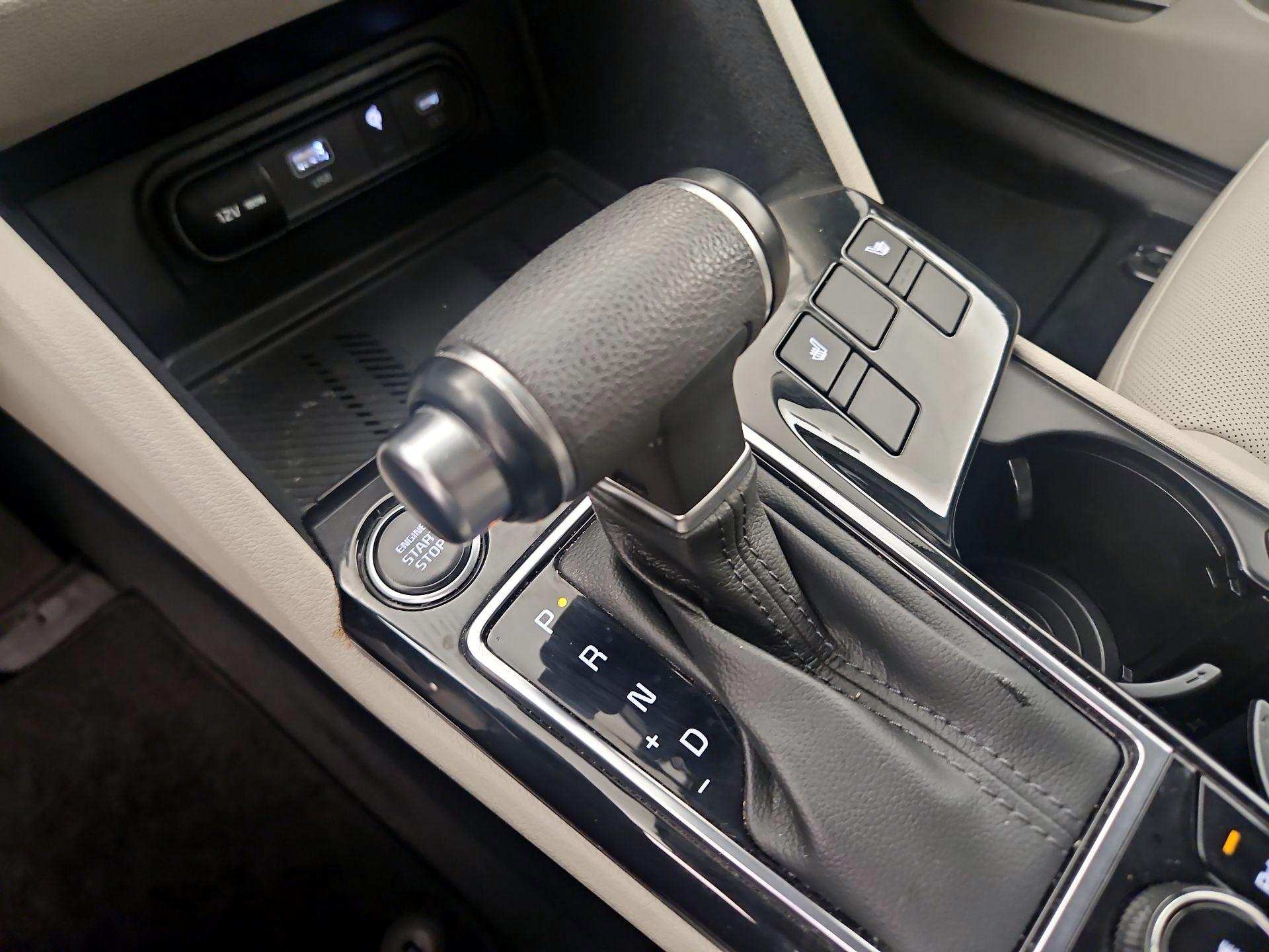 Thumbnail: 2023 Kia Sportage - 17