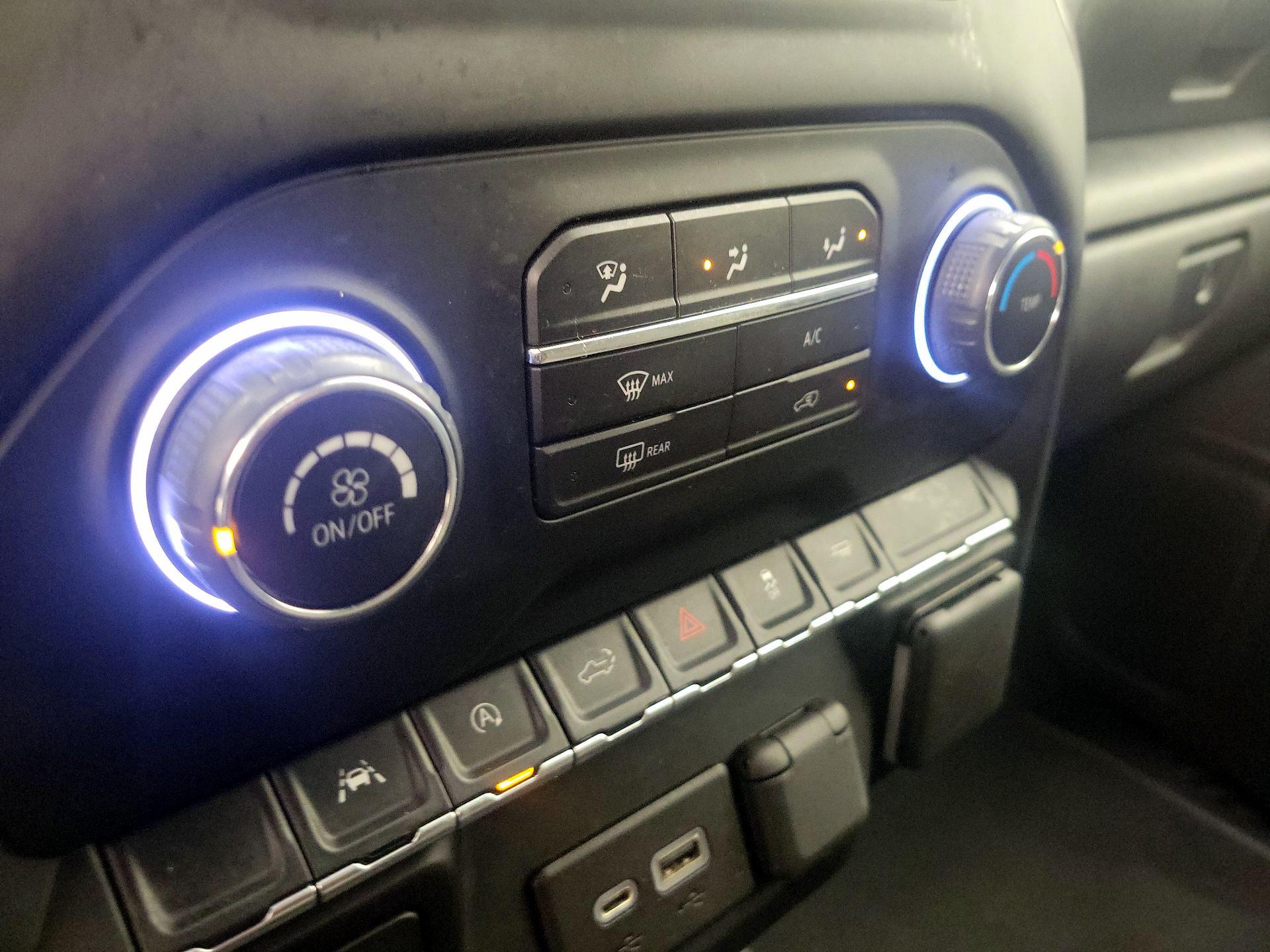 Thumbnail: 2022 Chevrolet Silverado 1500 - 16