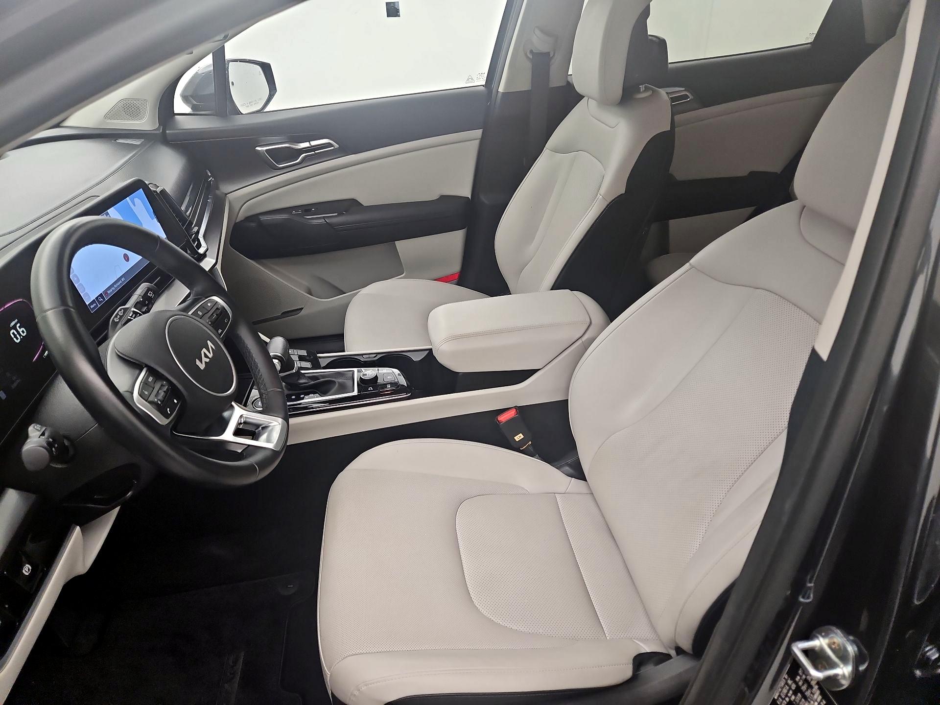 Thumbnail: 2023 Kia Sportage - 11