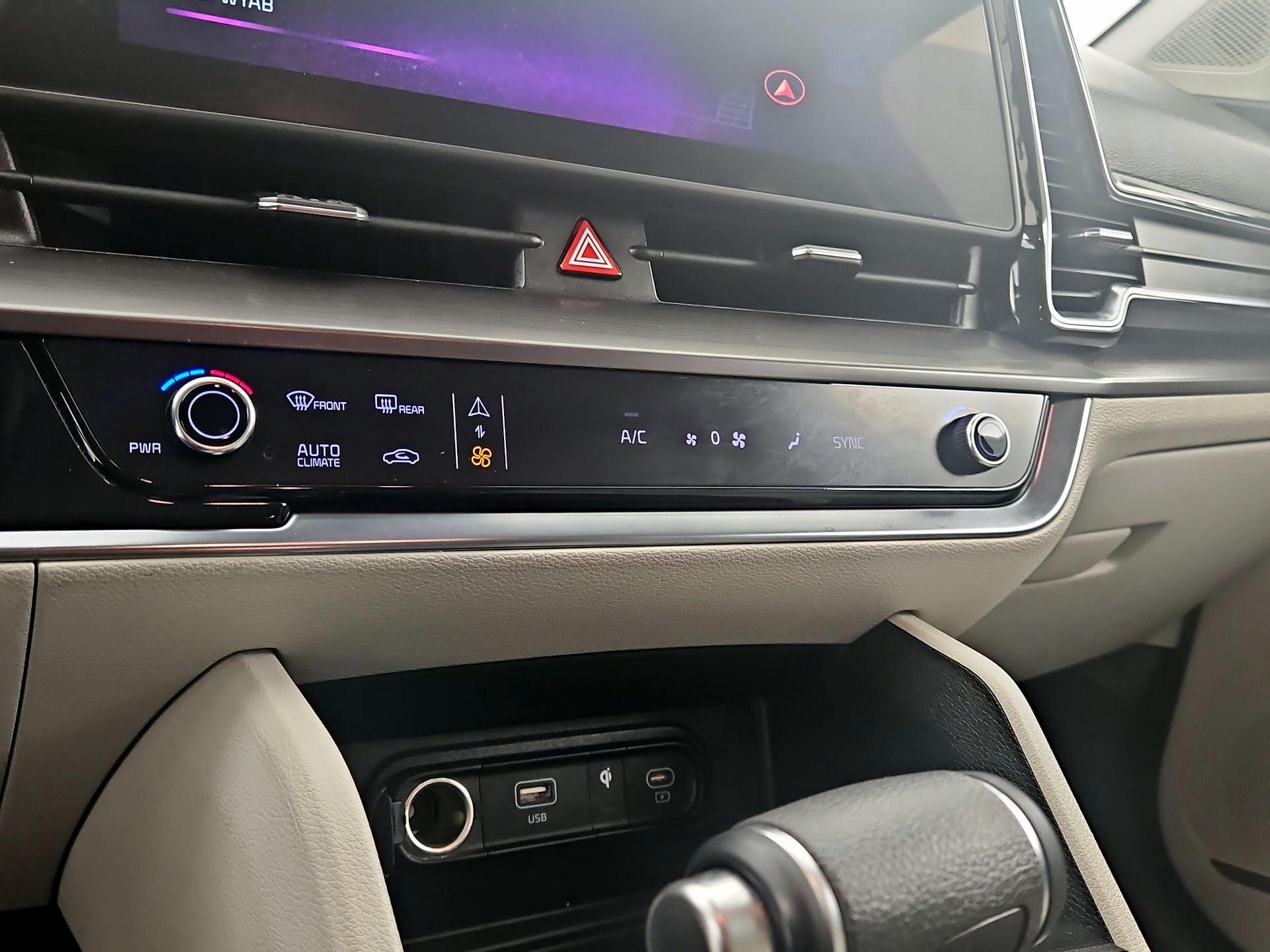 Thumbnail: 2023 Kia Sportage - 17