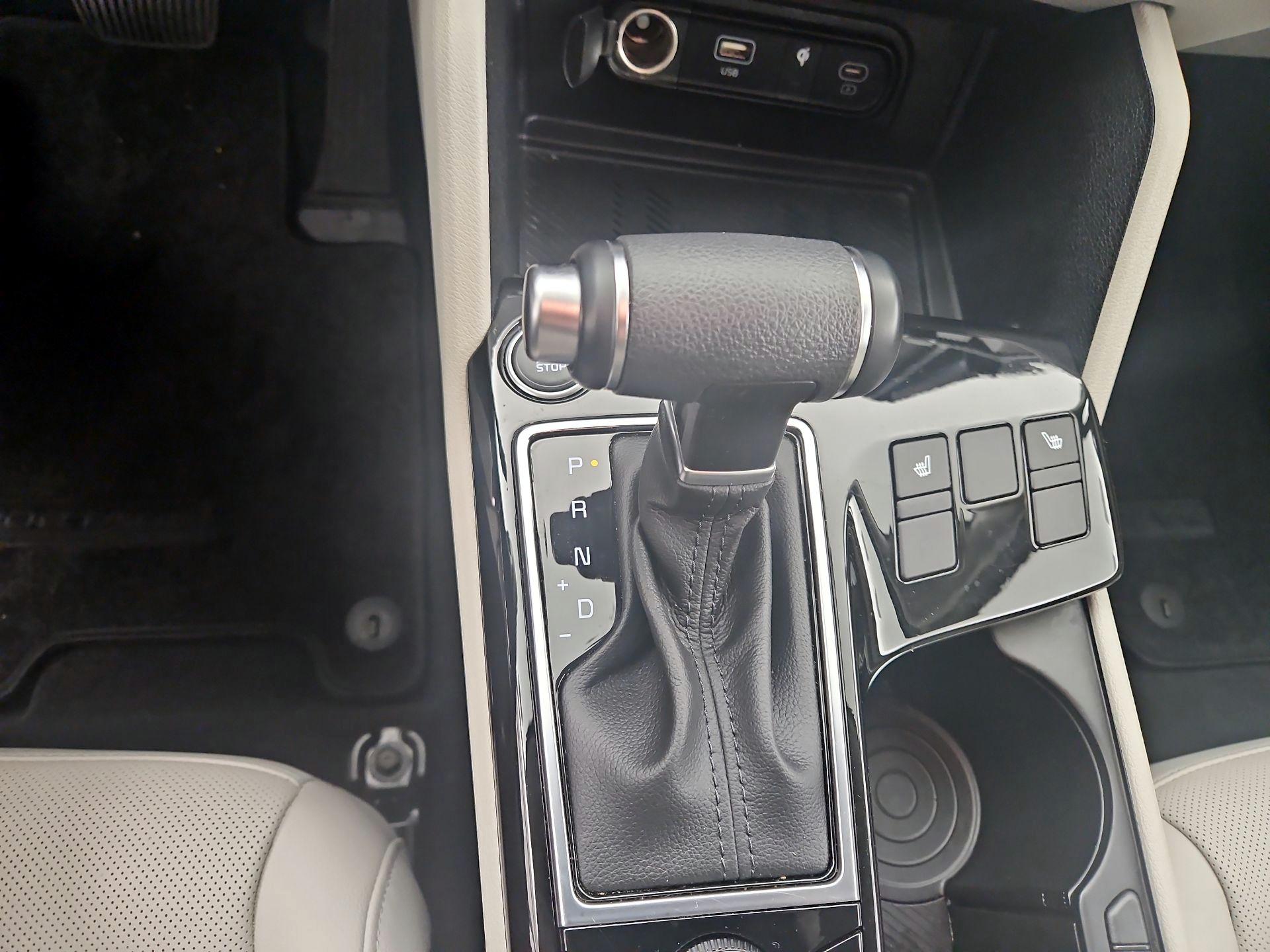 Thumbnail: 2023 Kia Sportage - 18