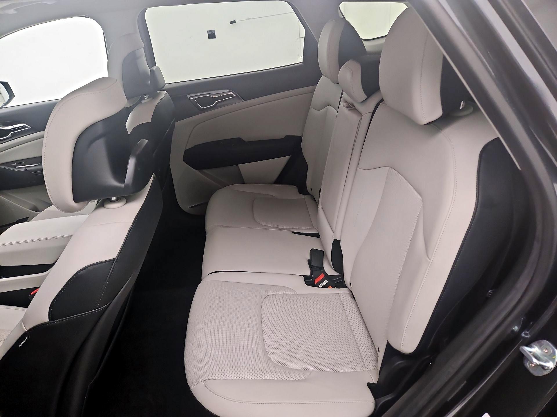 Thumbnail: 2023 Kia Sportage - 20