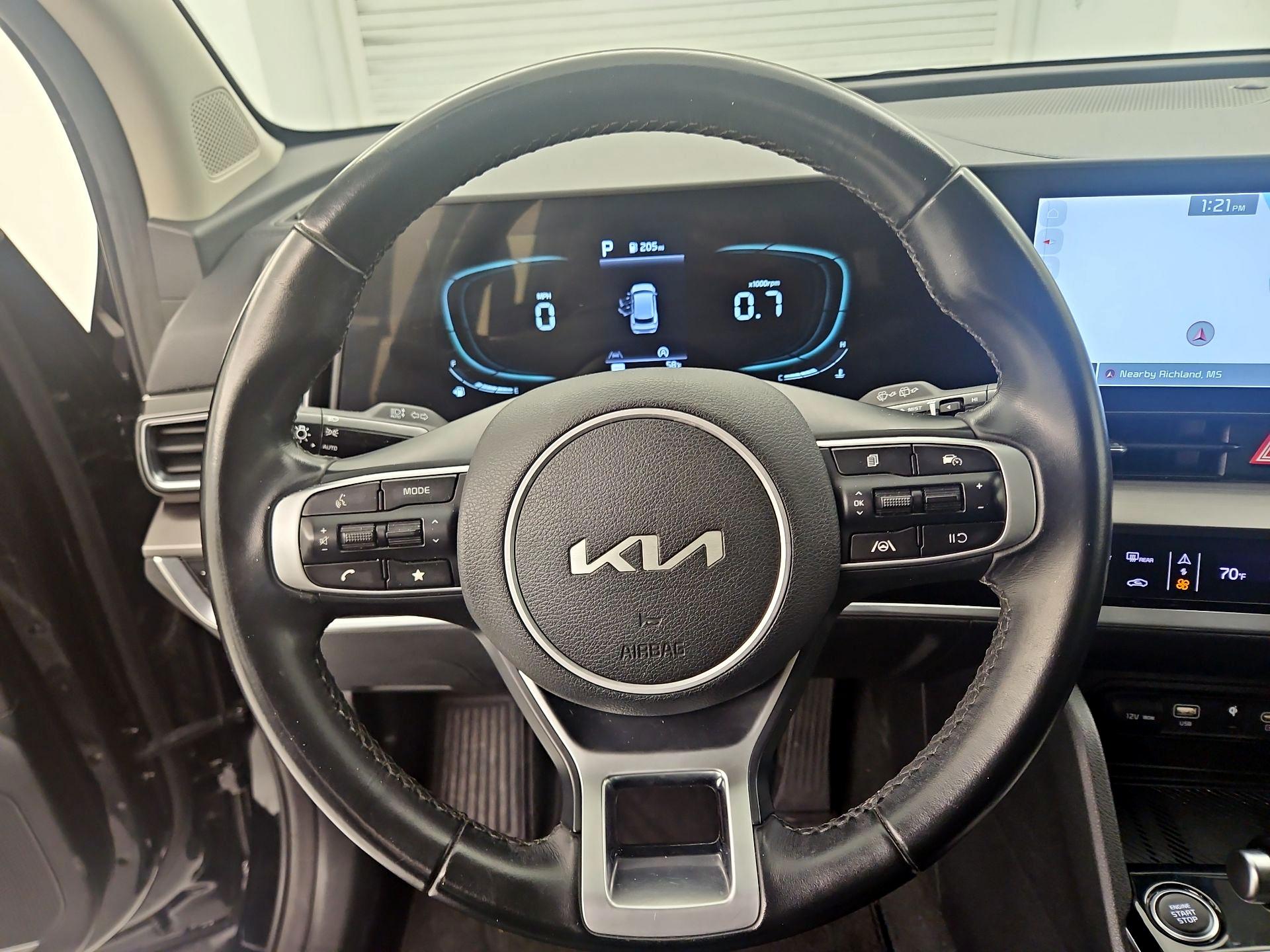 Thumbnail: 2023 Kia Sportage - 10