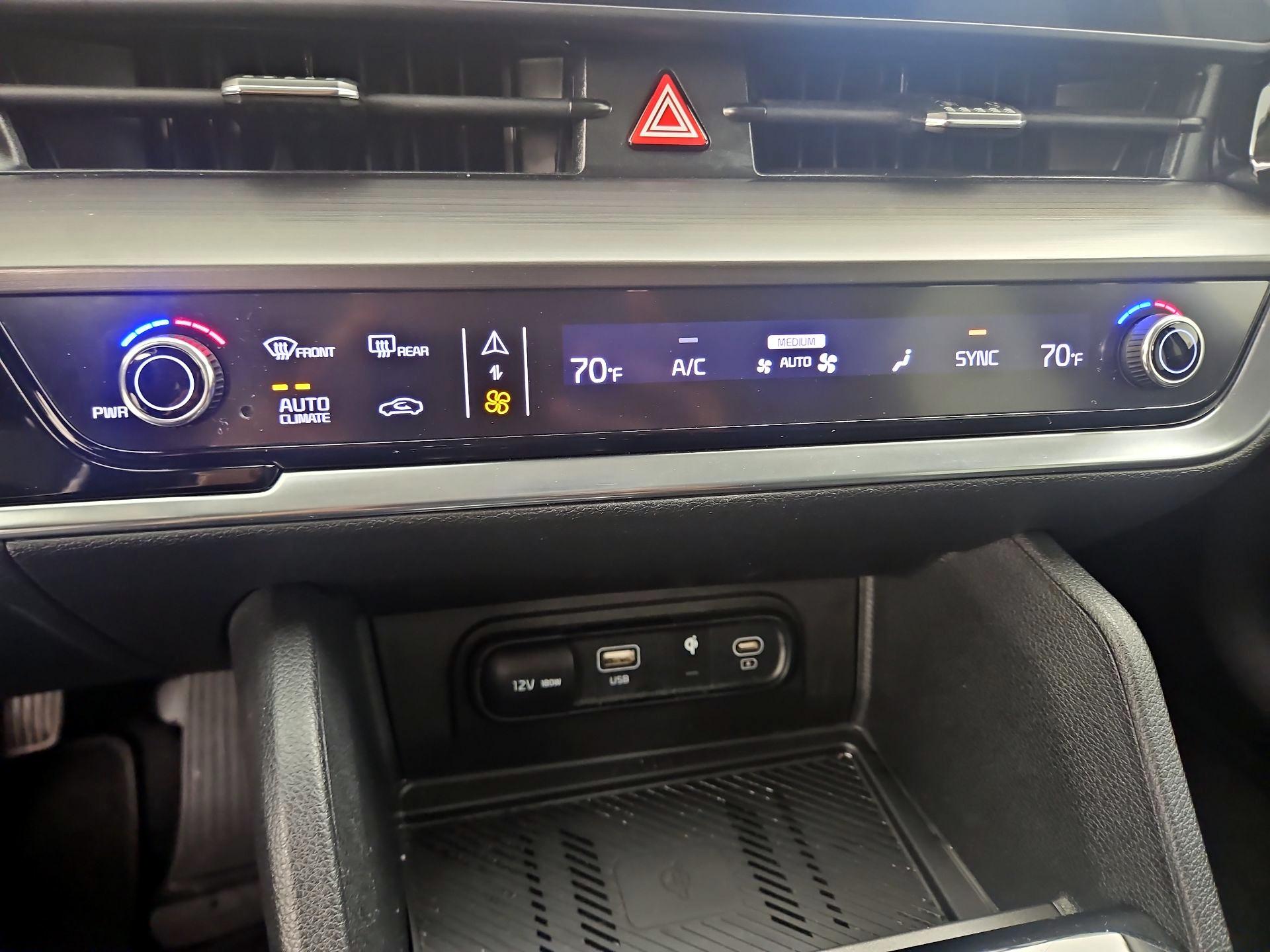 Thumbnail: 2023 Kia Sportage - 17