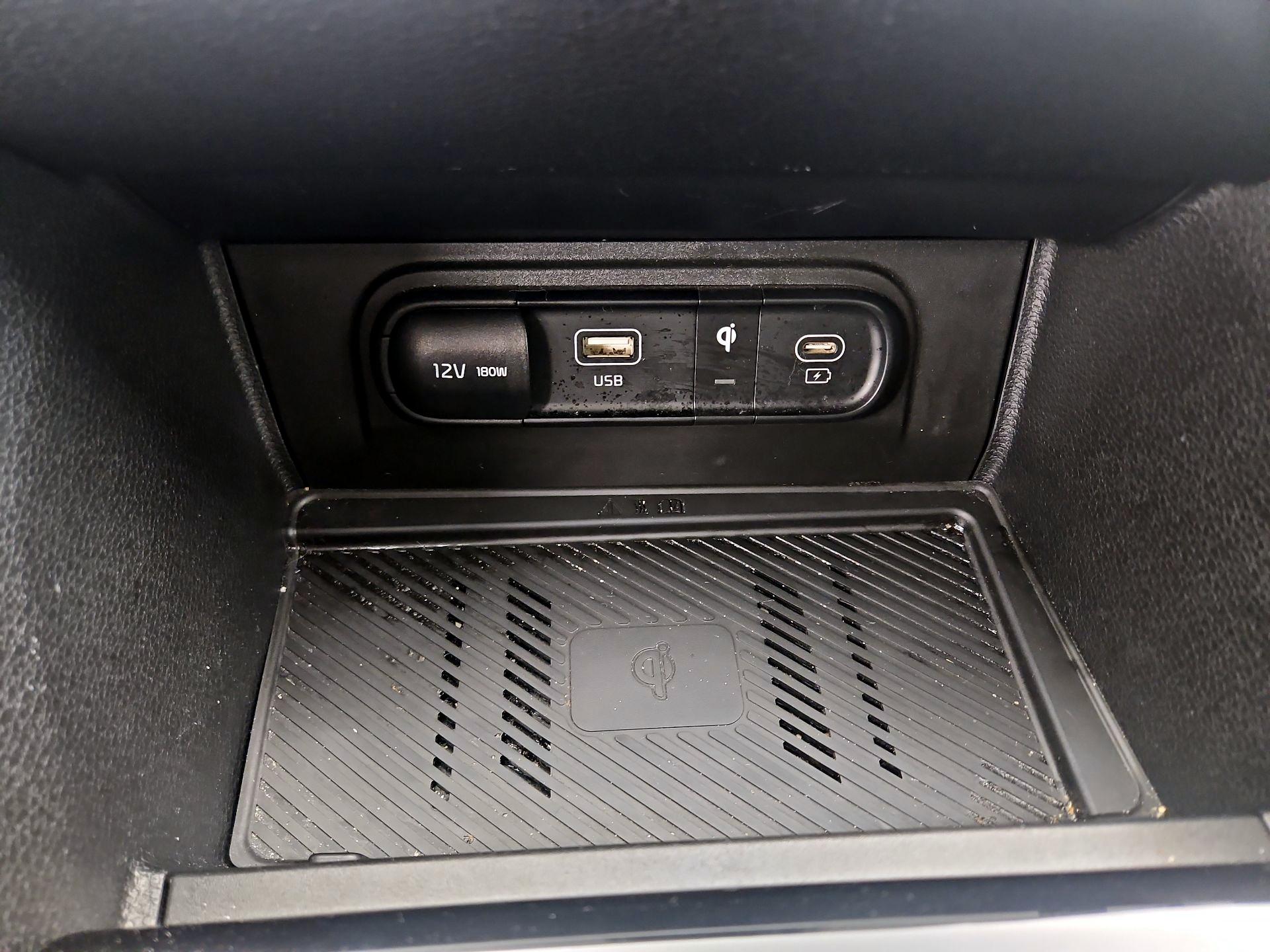 Thumbnail: 2023 Kia Sportage - 19