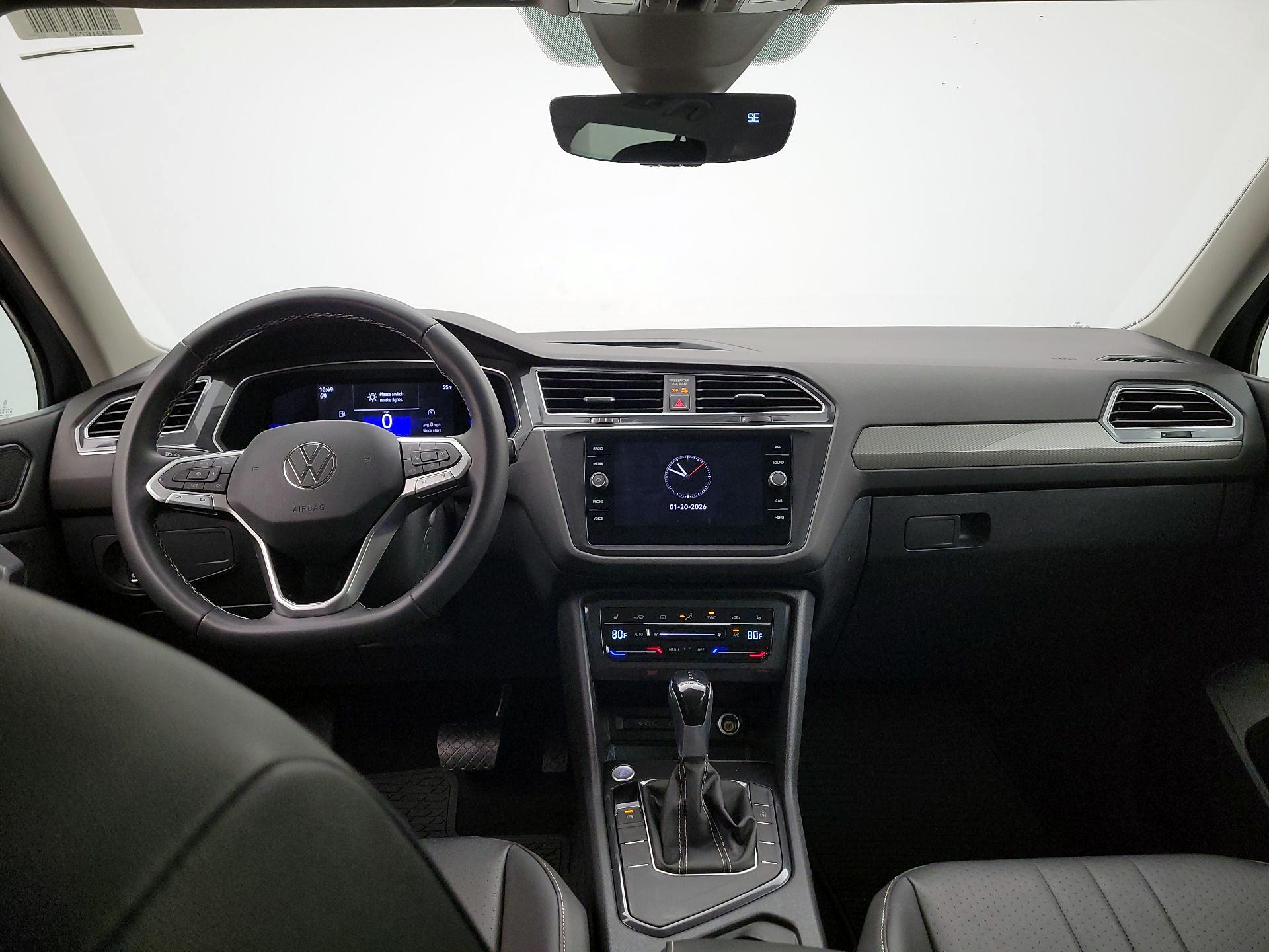 Thumbnail: 2022 Volkswagen Tiguan - 9