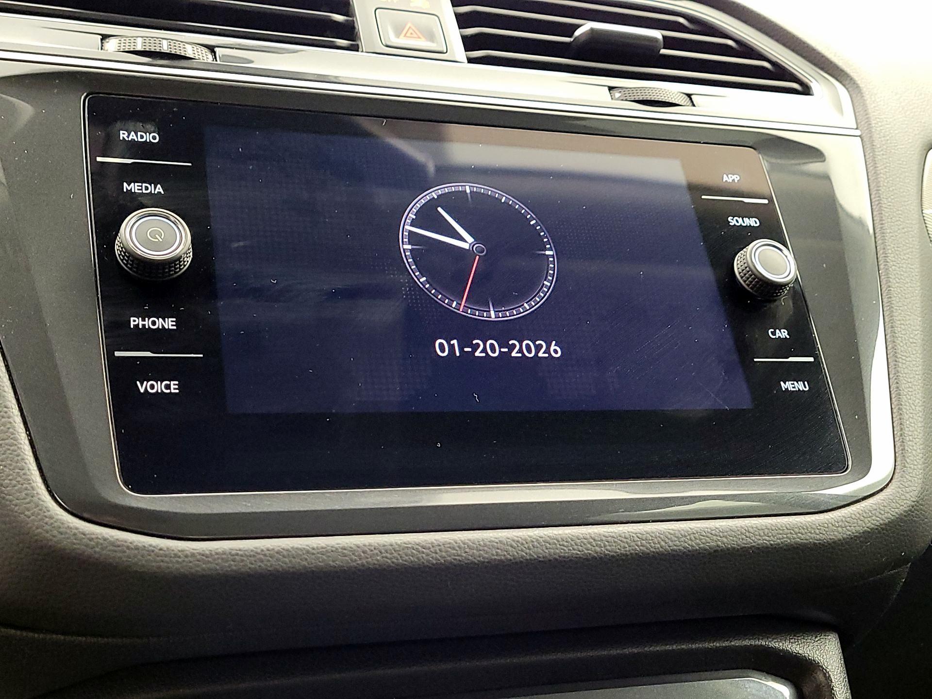 Thumbnail: 2022 Volkswagen Tiguan - 15