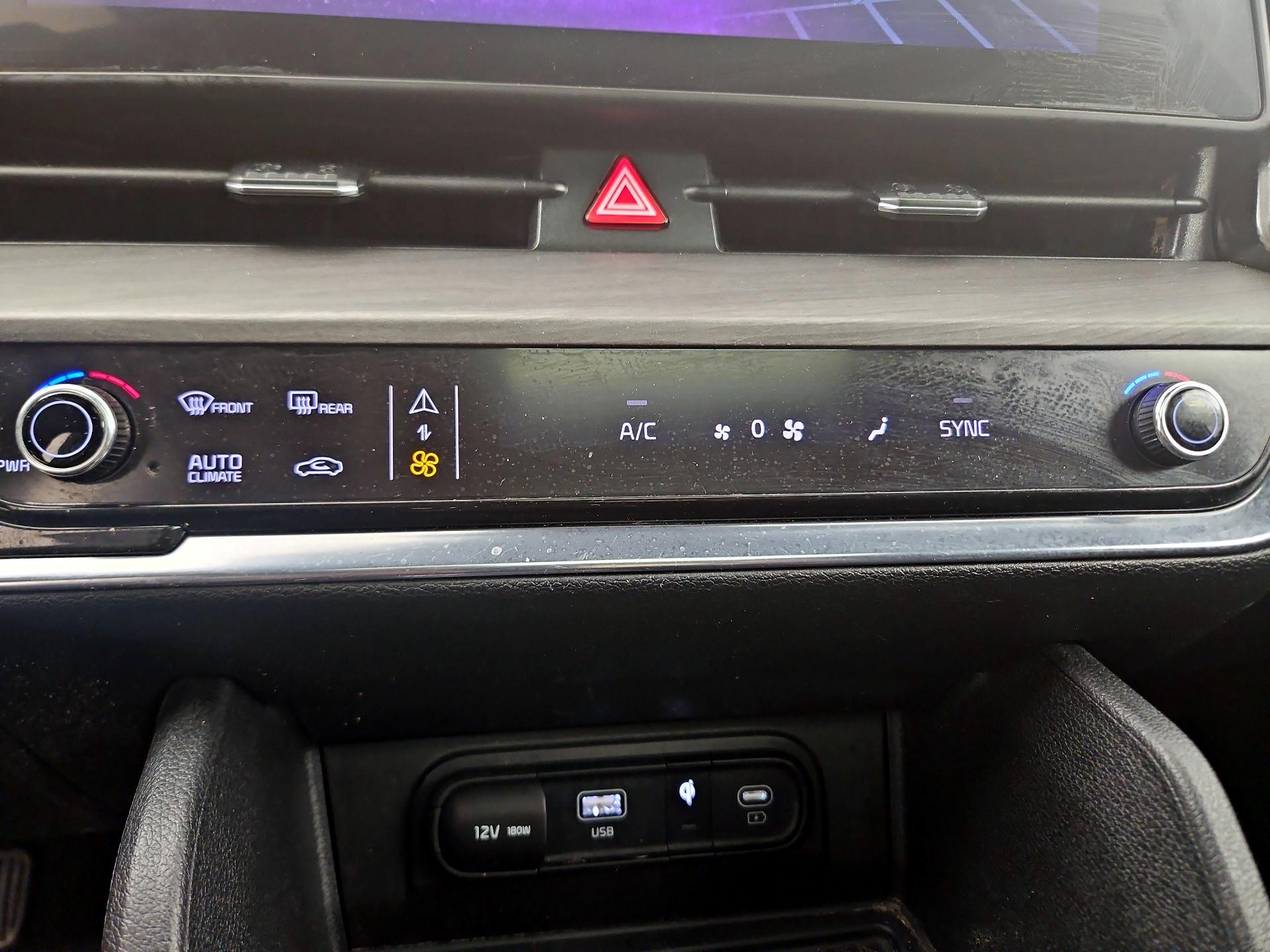 Thumbnail: 2023 Kia Sportage - 16