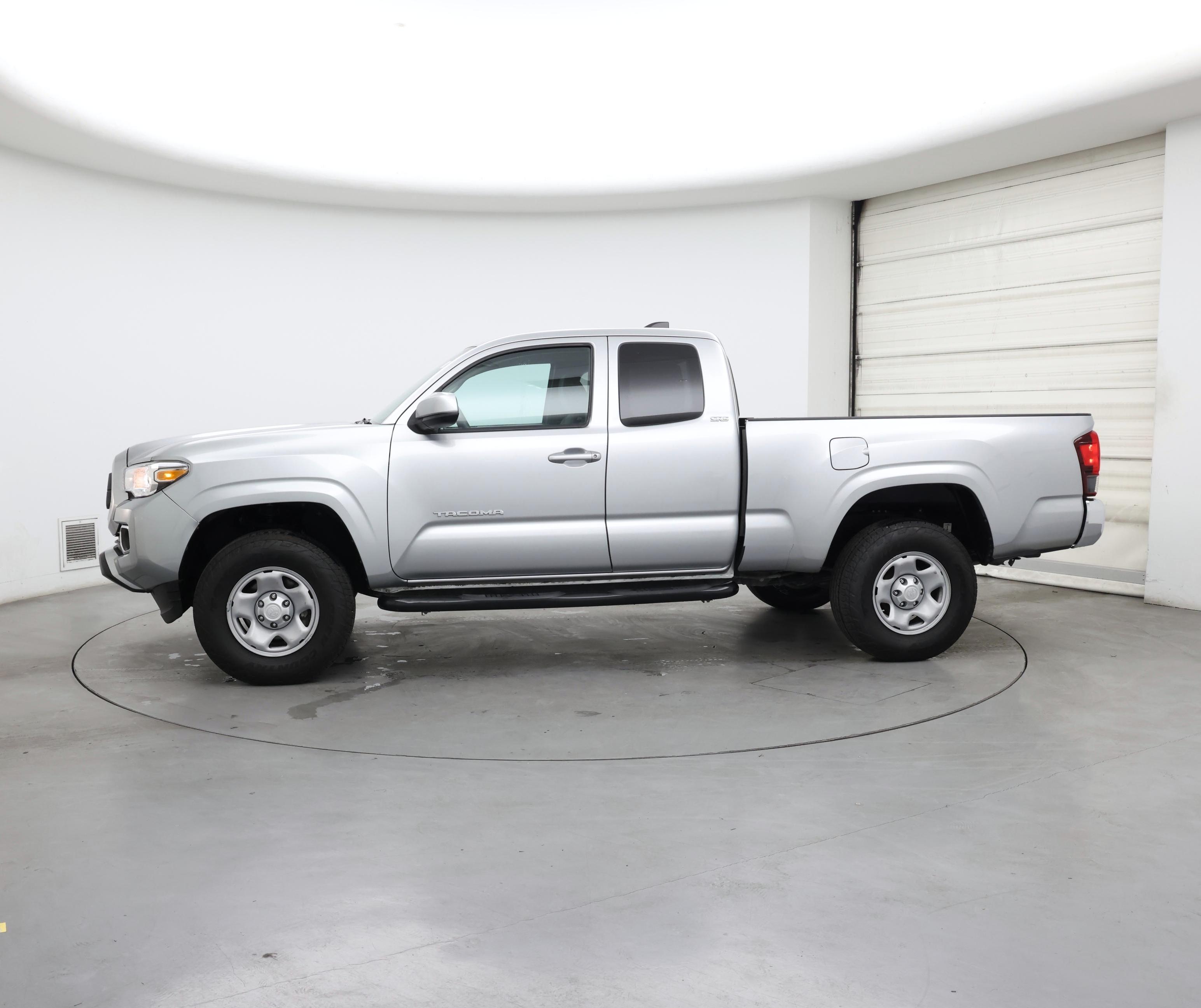 Thumbnail: 2023 Toyota Tacoma - 3