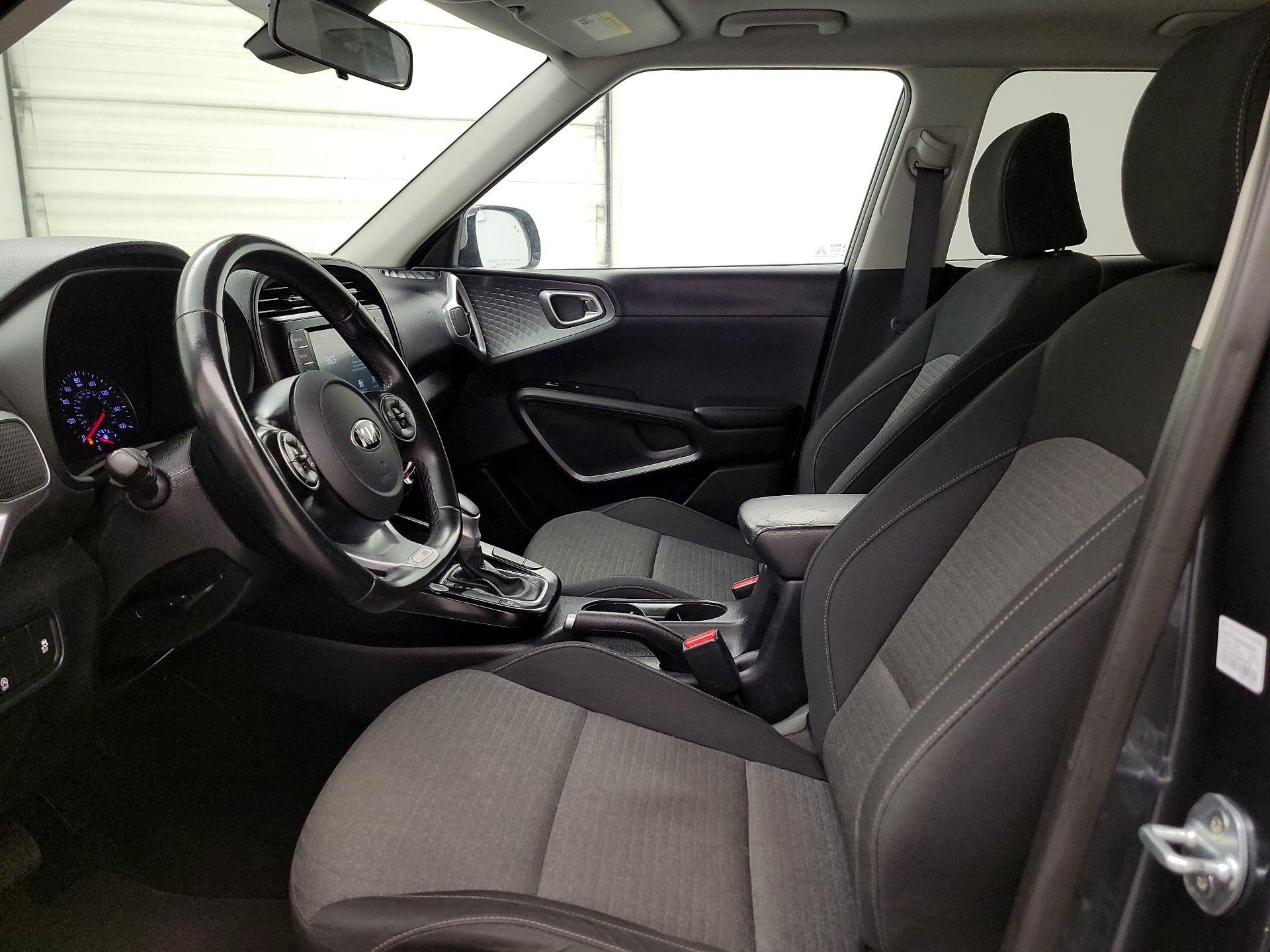 Thumbnail: 2020 Kia Soul - 11