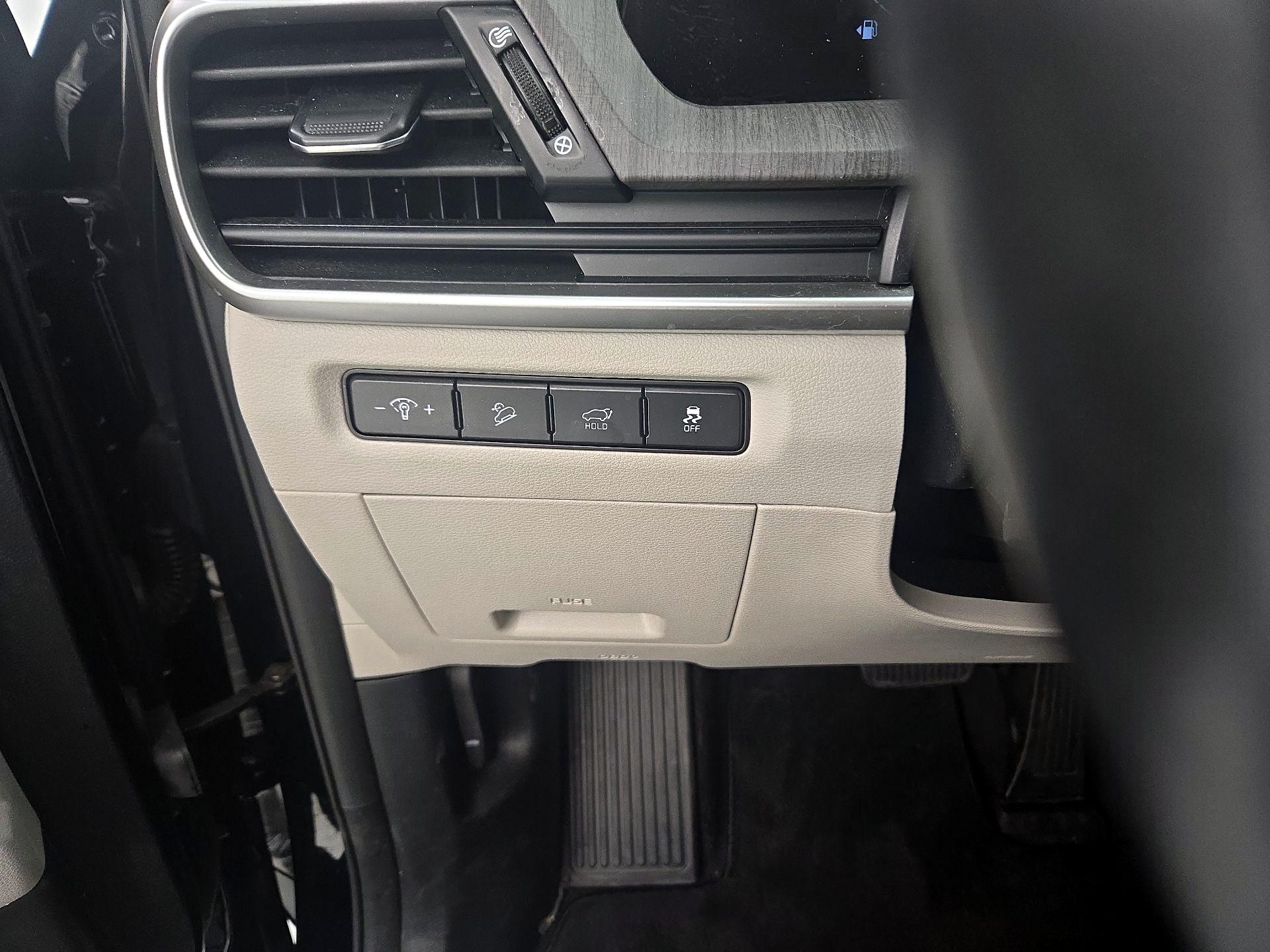 Thumbnail: 2023 Kia Telluride - 13