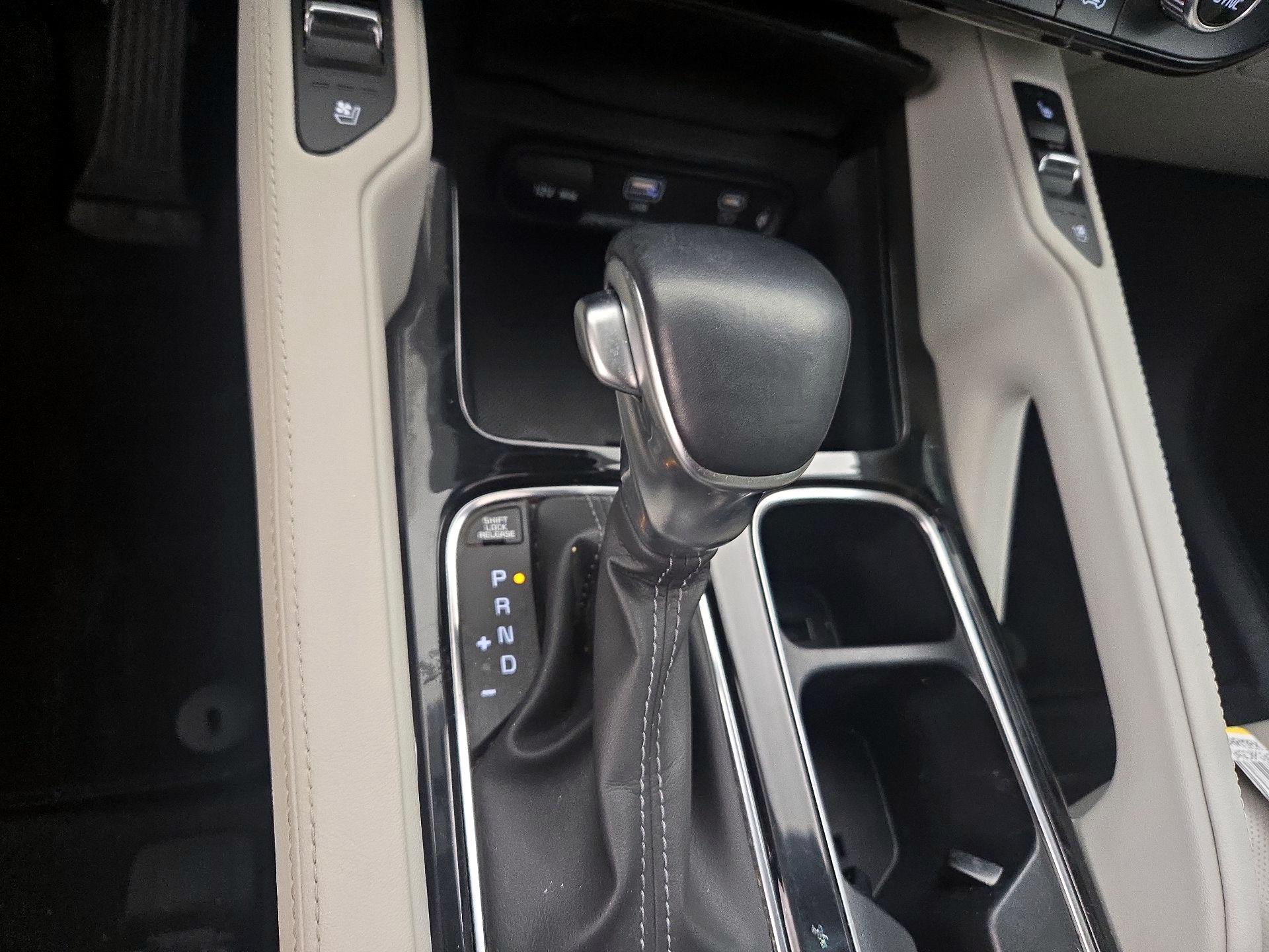 Thumbnail: 2023 Kia Telluride - 18