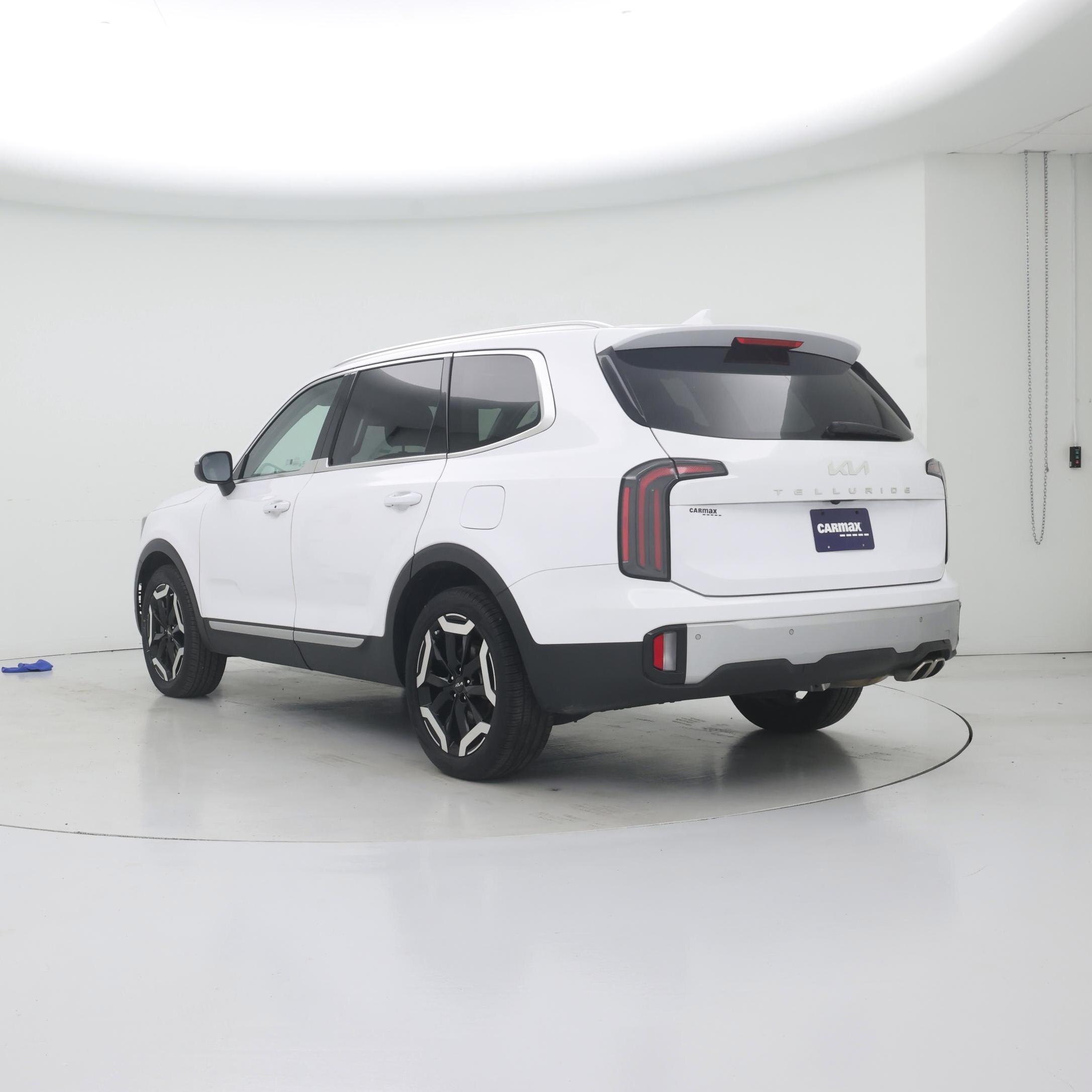 Thumbnail: 2023 Kia Telluride - 2