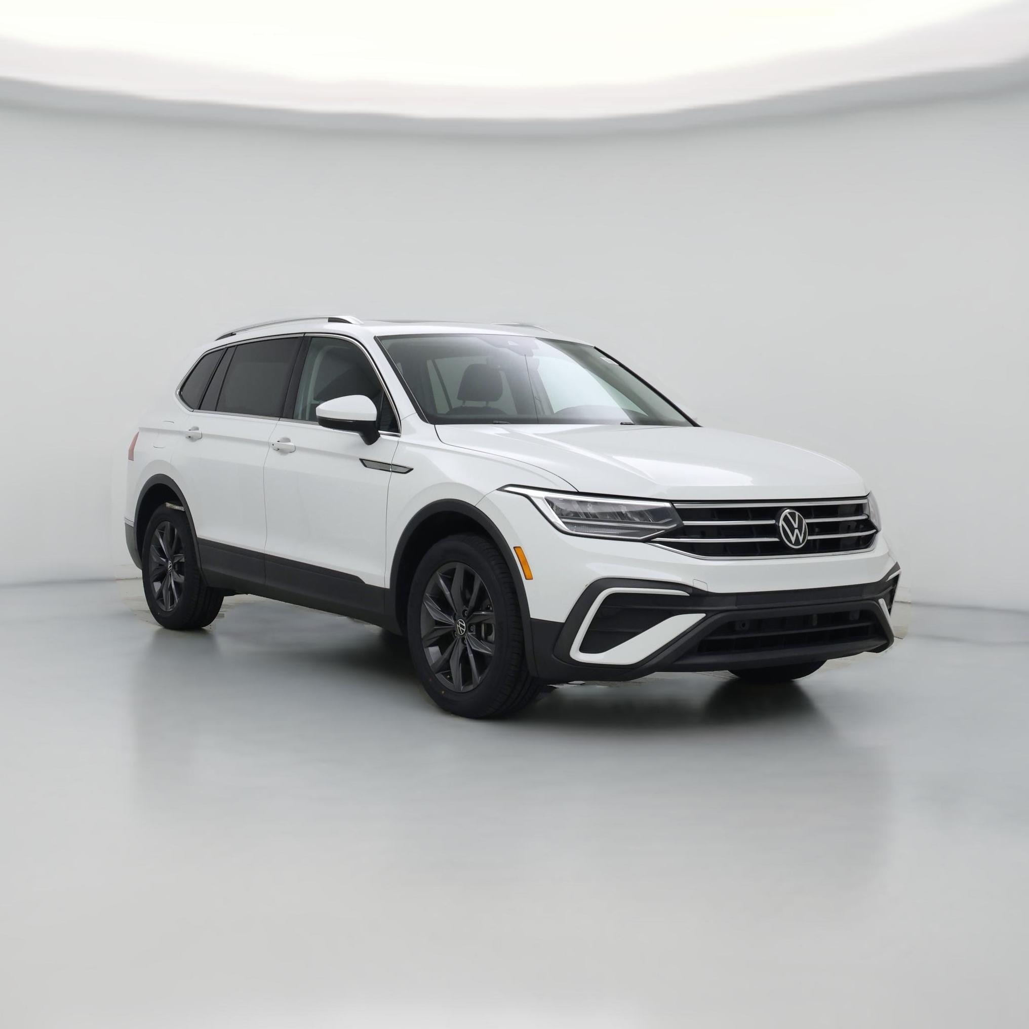 Thumbnail: 2022 Volkswagen Tiguan - 1