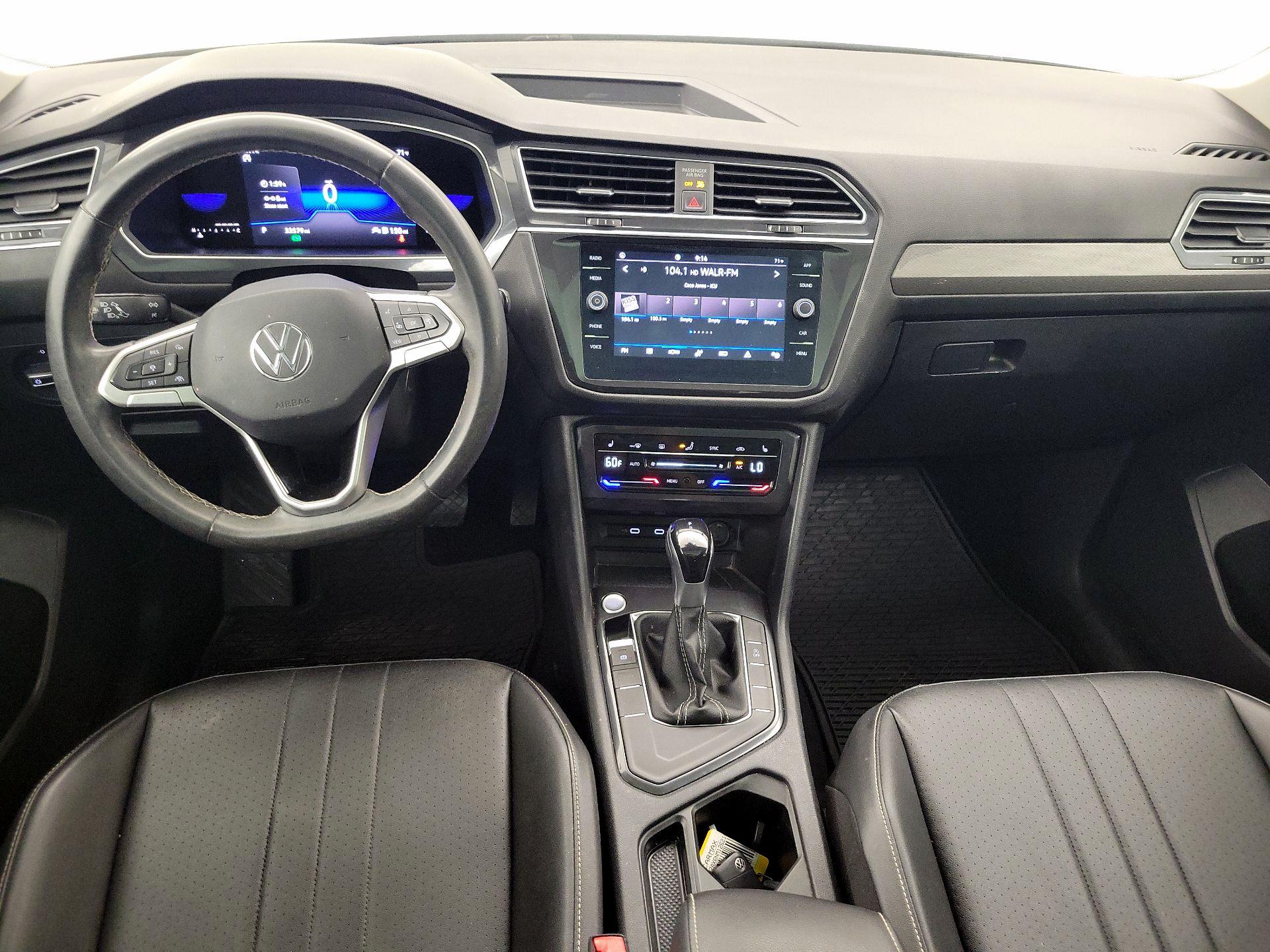 Thumbnail: 2022 Volkswagen Tiguan - 9
