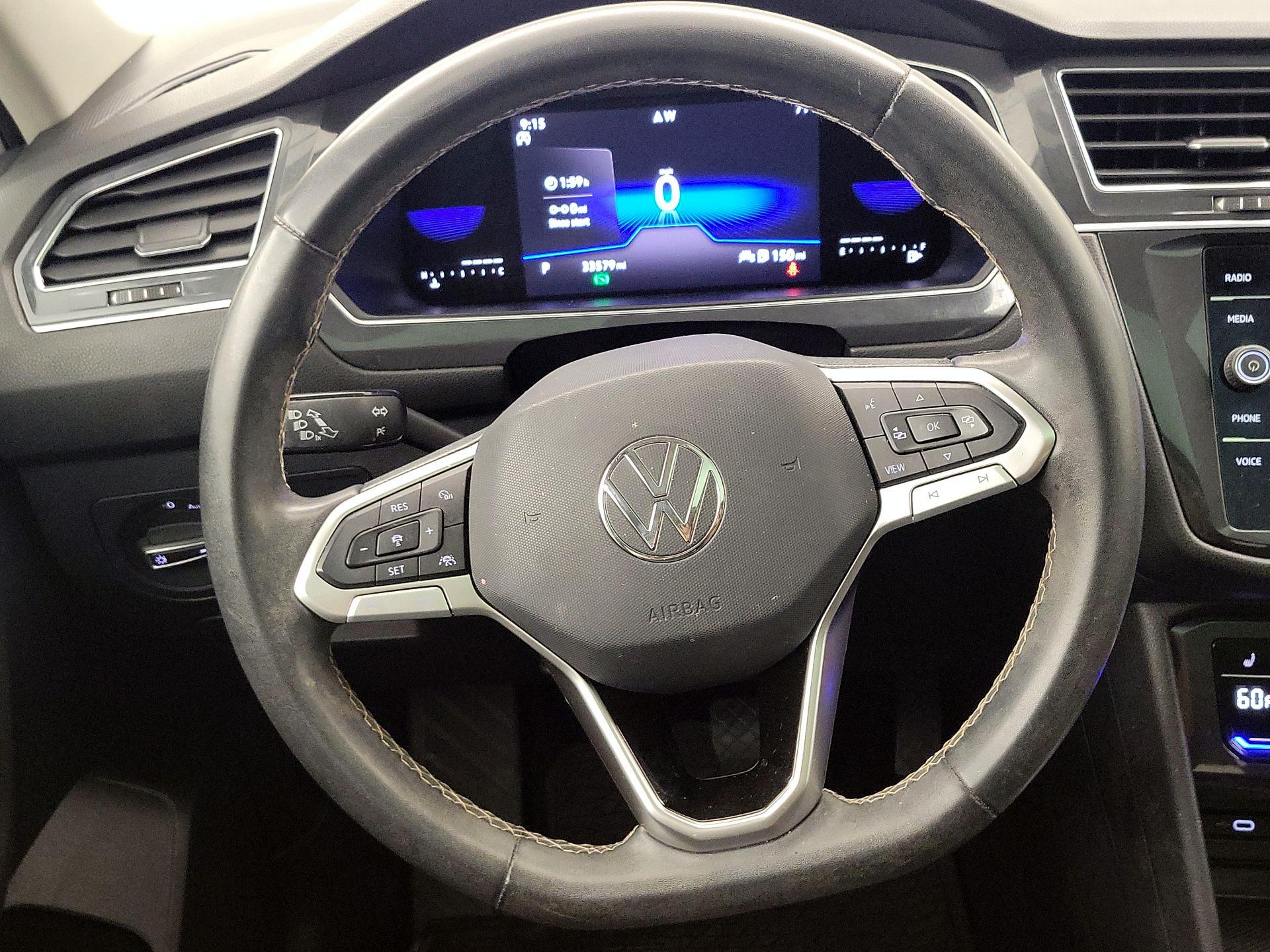 Thumbnail: 2022 Volkswagen Tiguan - 10