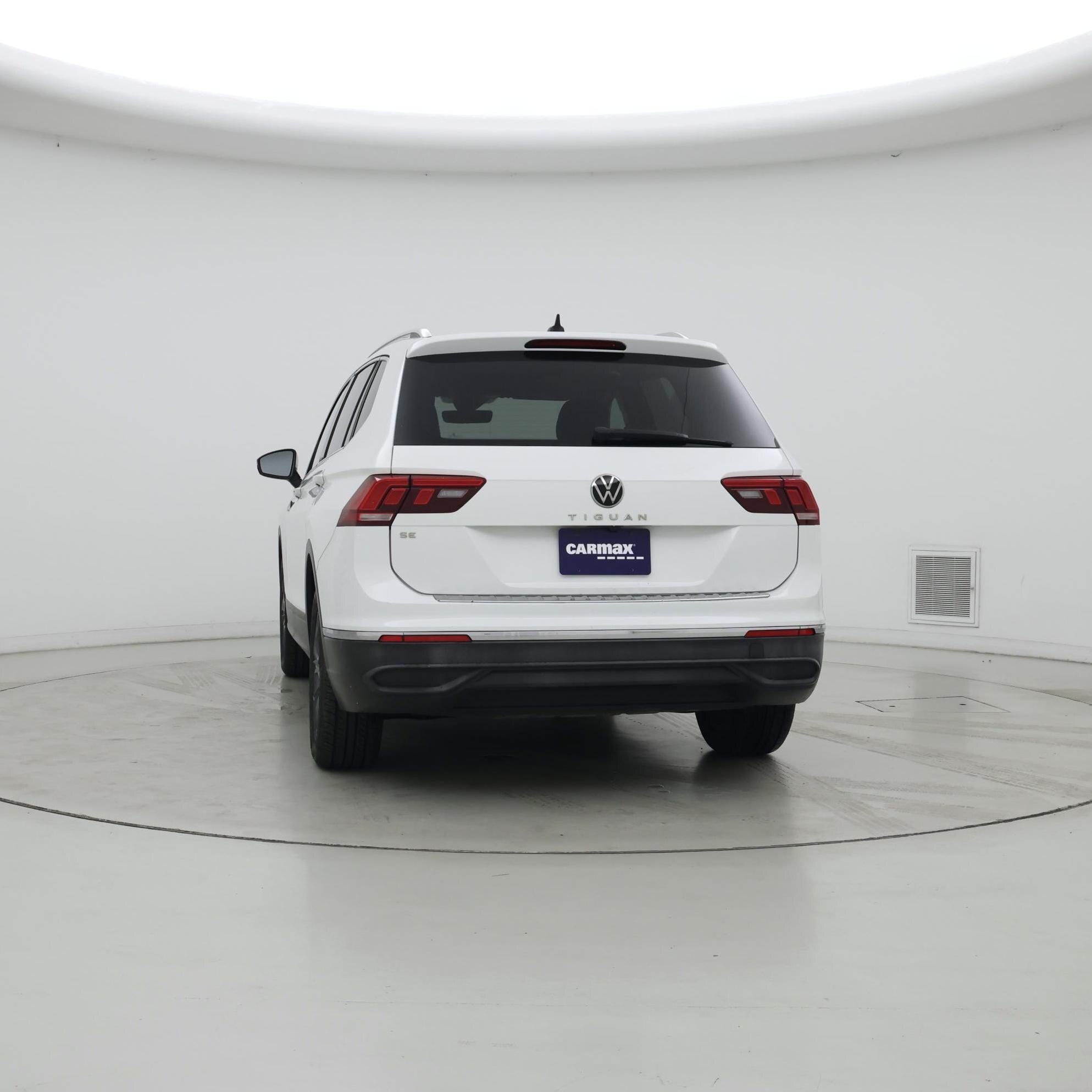 Thumbnail: 2022 Volkswagen Tiguan - 6