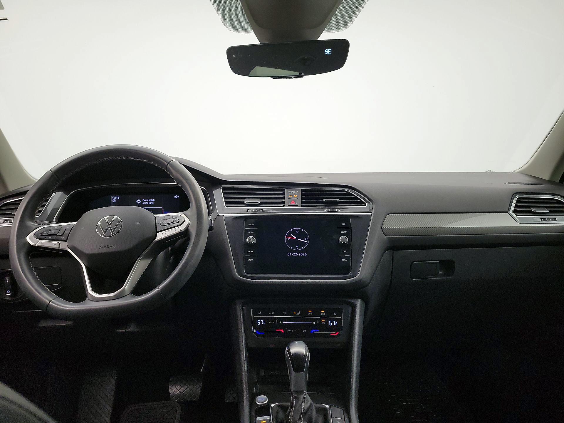 Thumbnail: 2022 Volkswagen Tiguan - 9