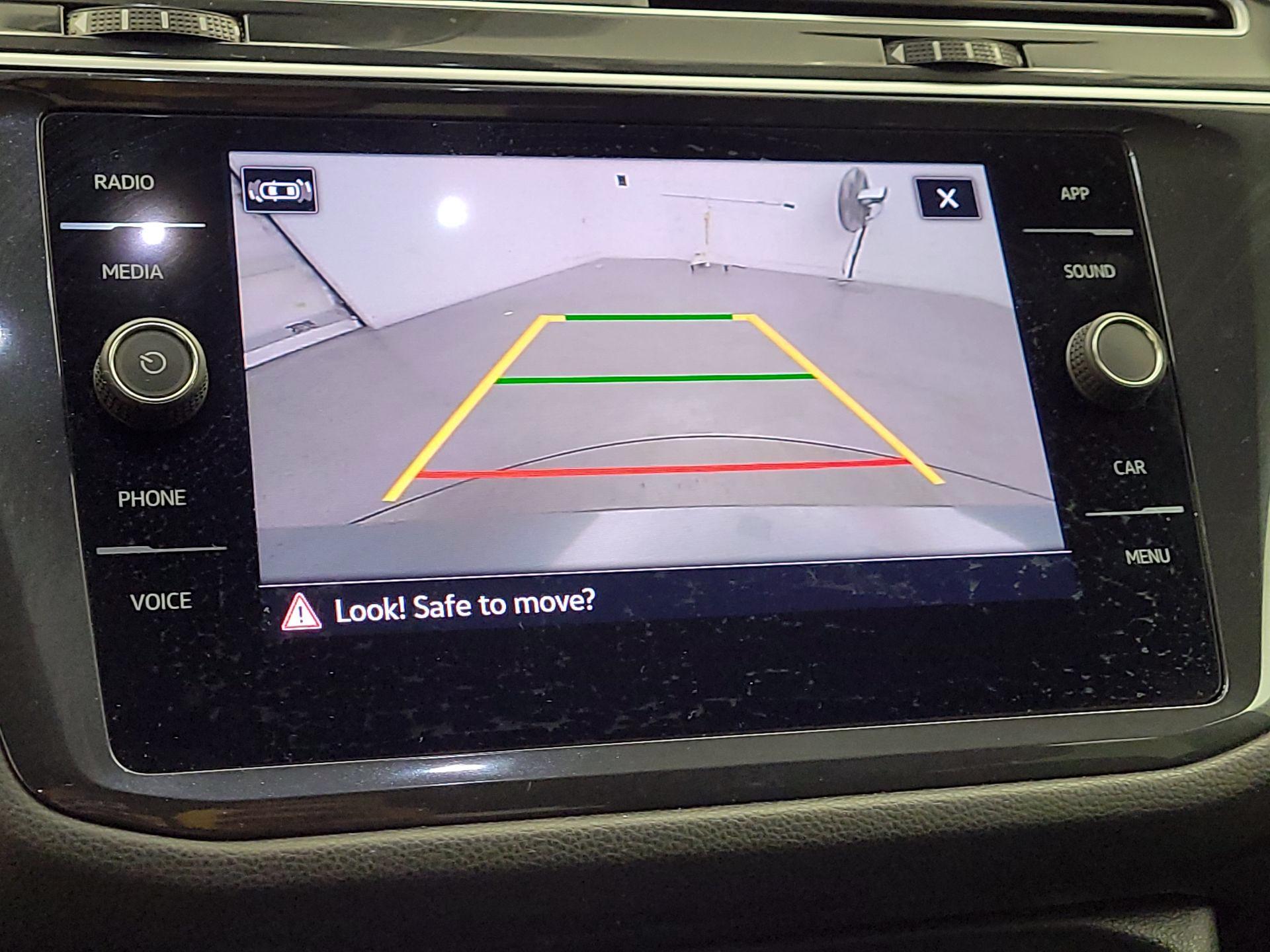 Thumbnail: 2024 Volkswagen Tiguan - 14