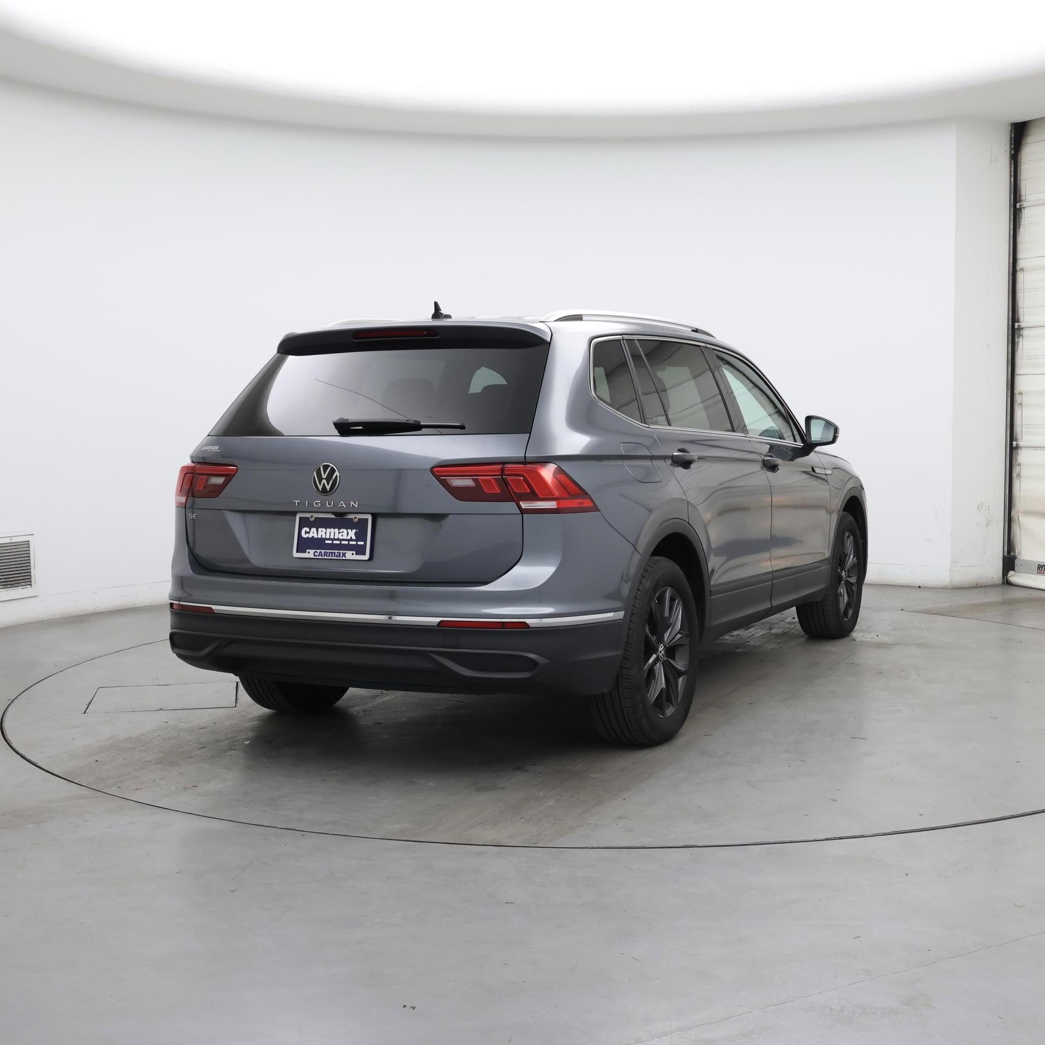 Thumbnail: 2024 Volkswagen Tiguan - 8